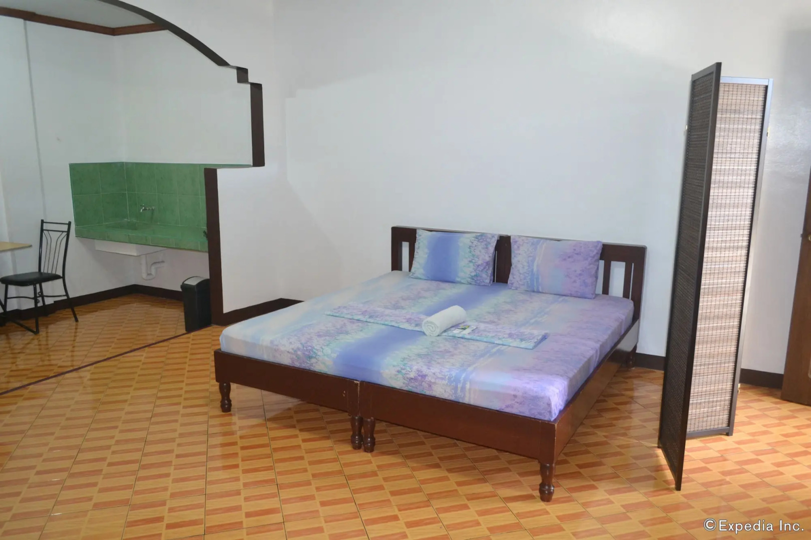 Antonio's Apartelle & Suites