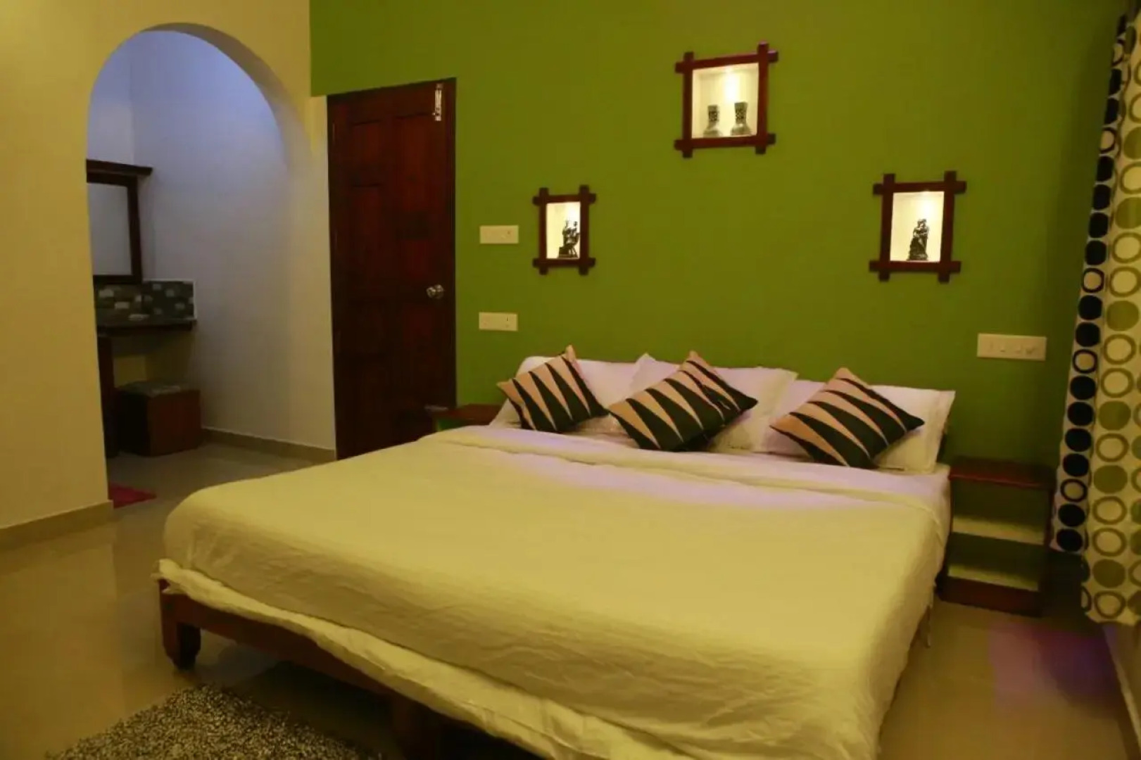 Mango Kerala Houseboats