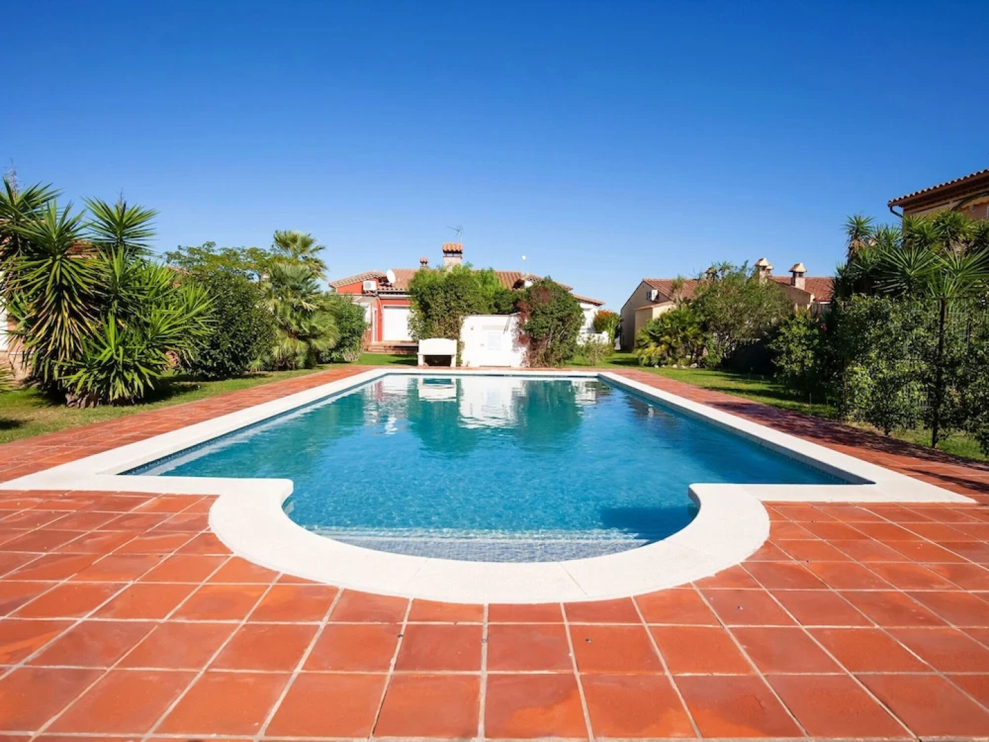 Quaint Holiday Home in Vilacolum With Swimming Pool