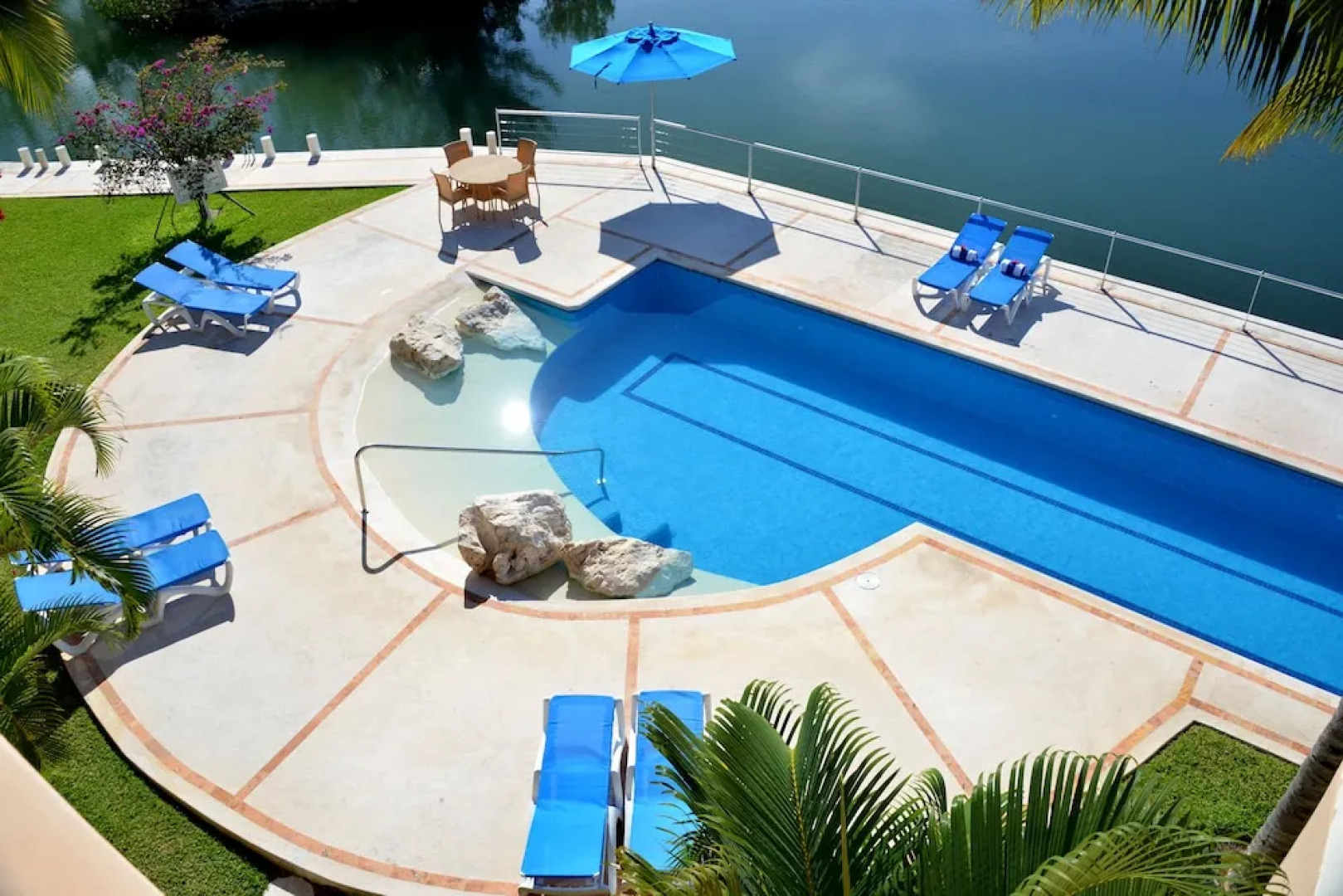 Porto Bello Gran Marina by GuruHotel