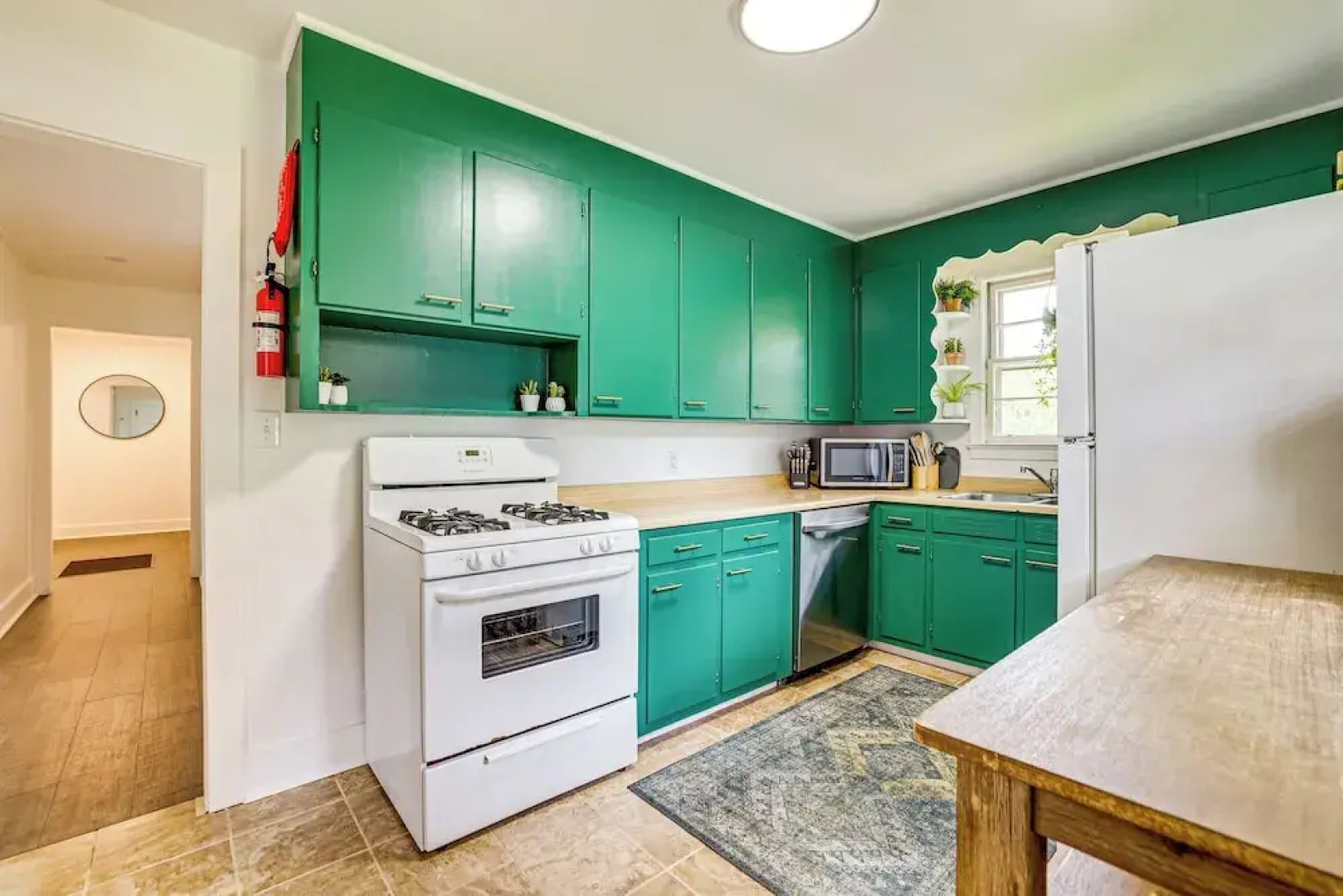 Families Welcome, Fenced Yard: Inviting Greer Home