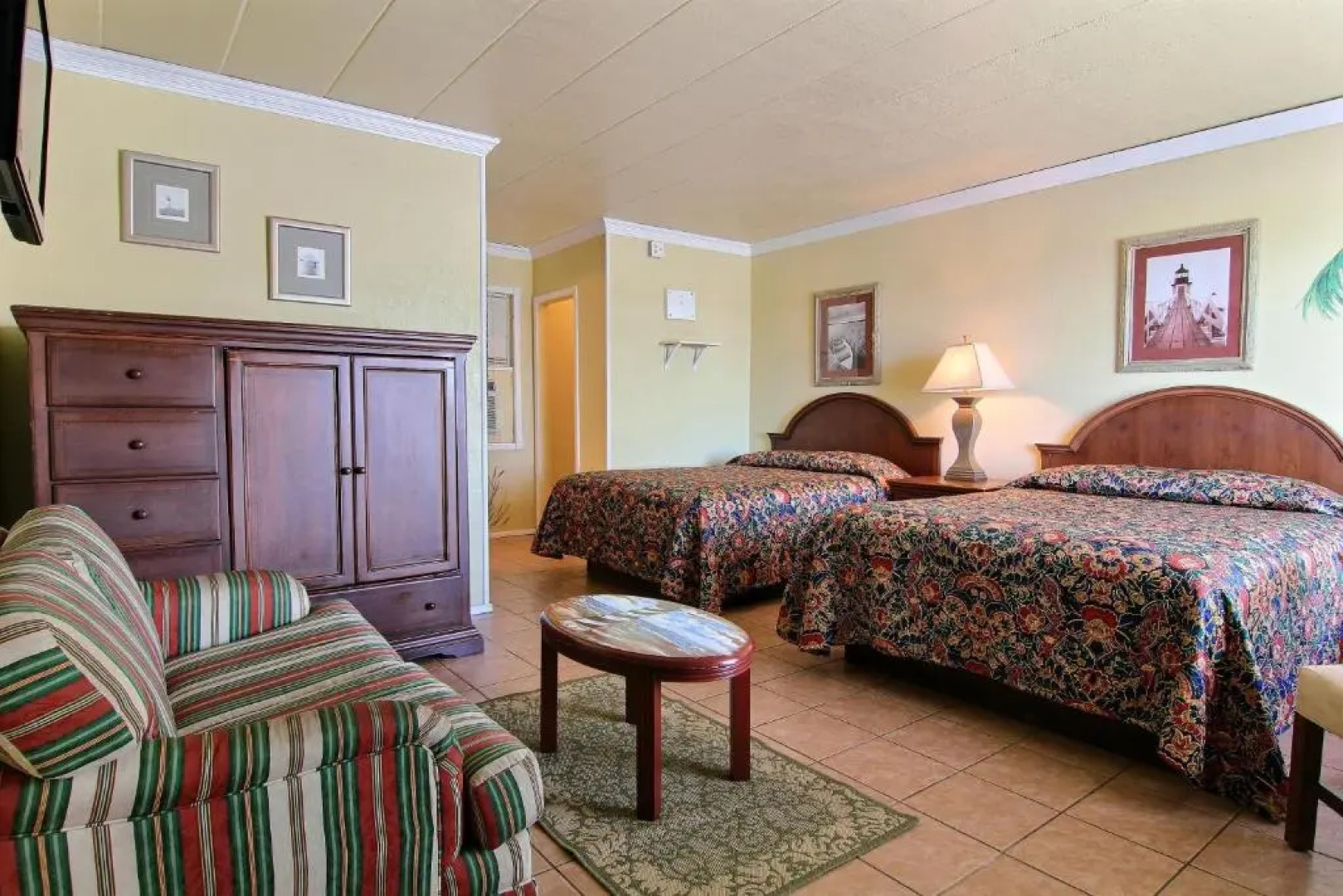 Shark Reef Resort Motel & Cottages