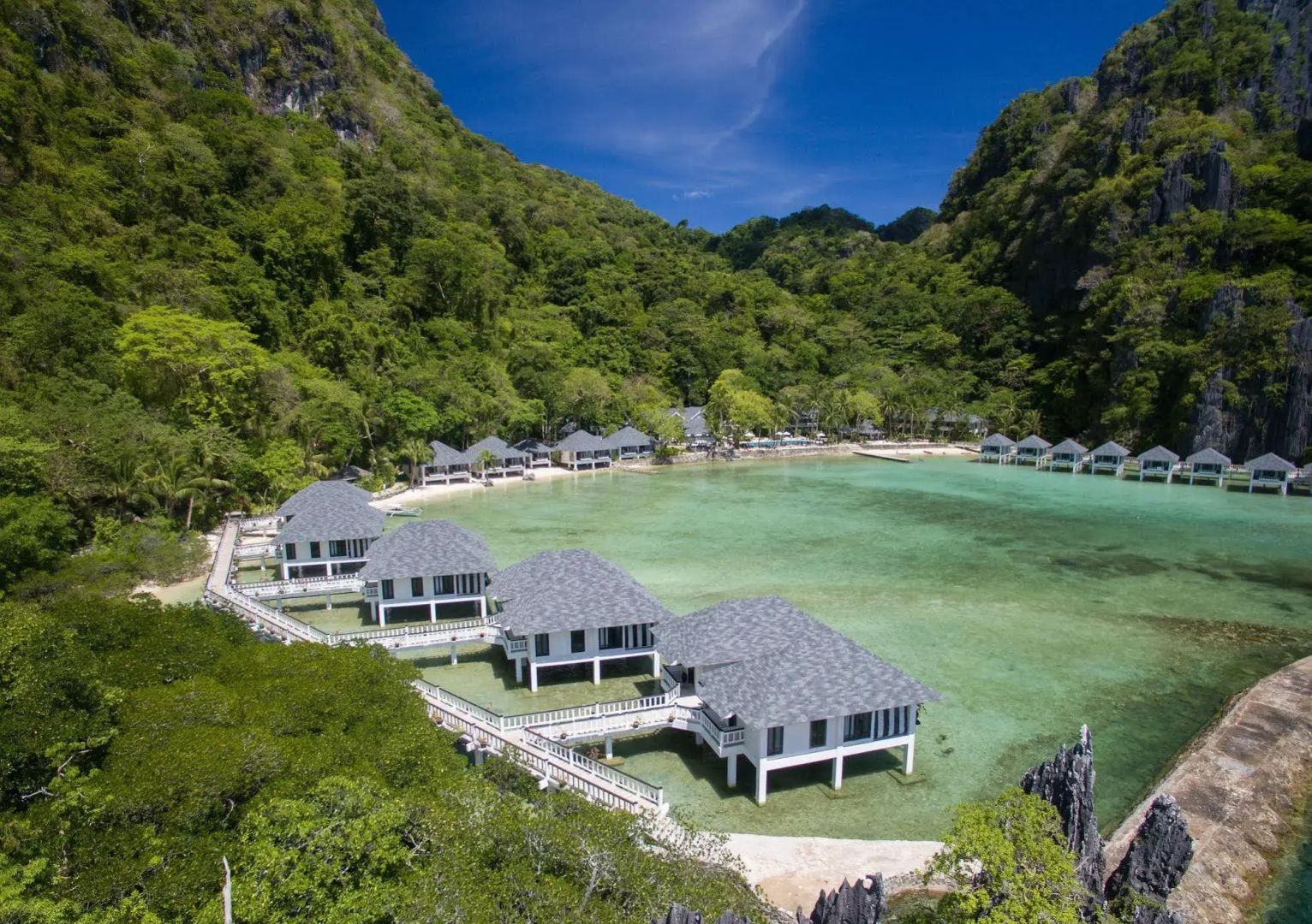 Lagen Island Resort