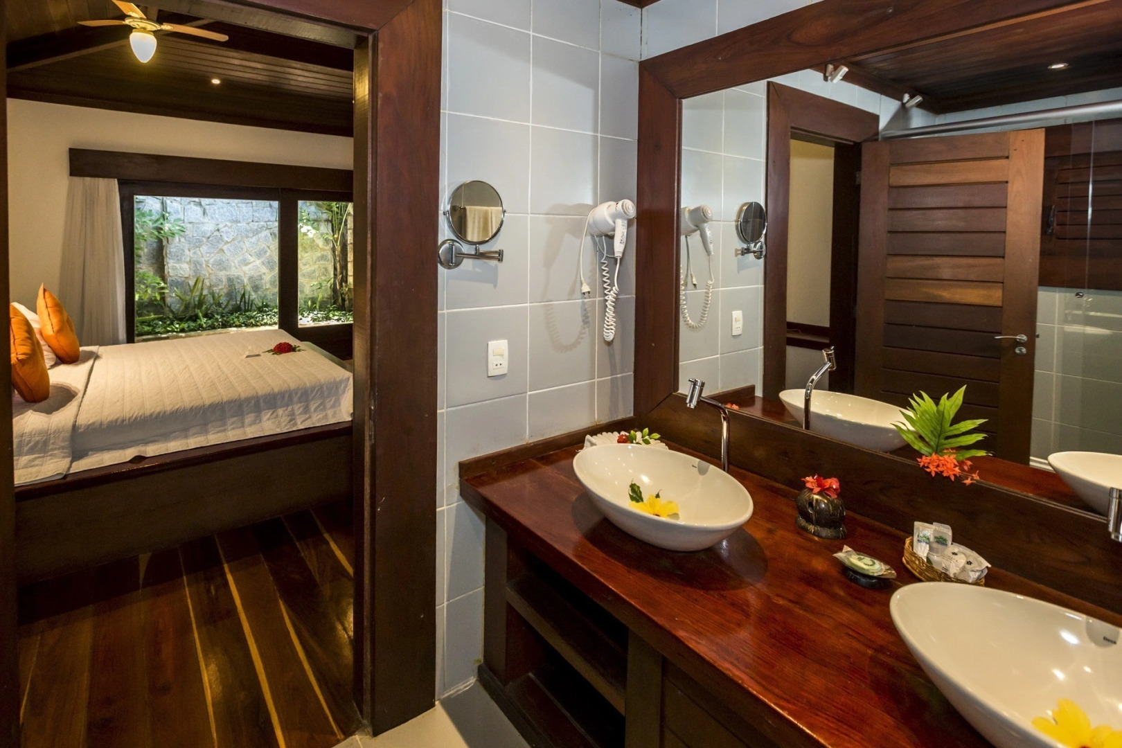 Resort Sombra e Água Fresca