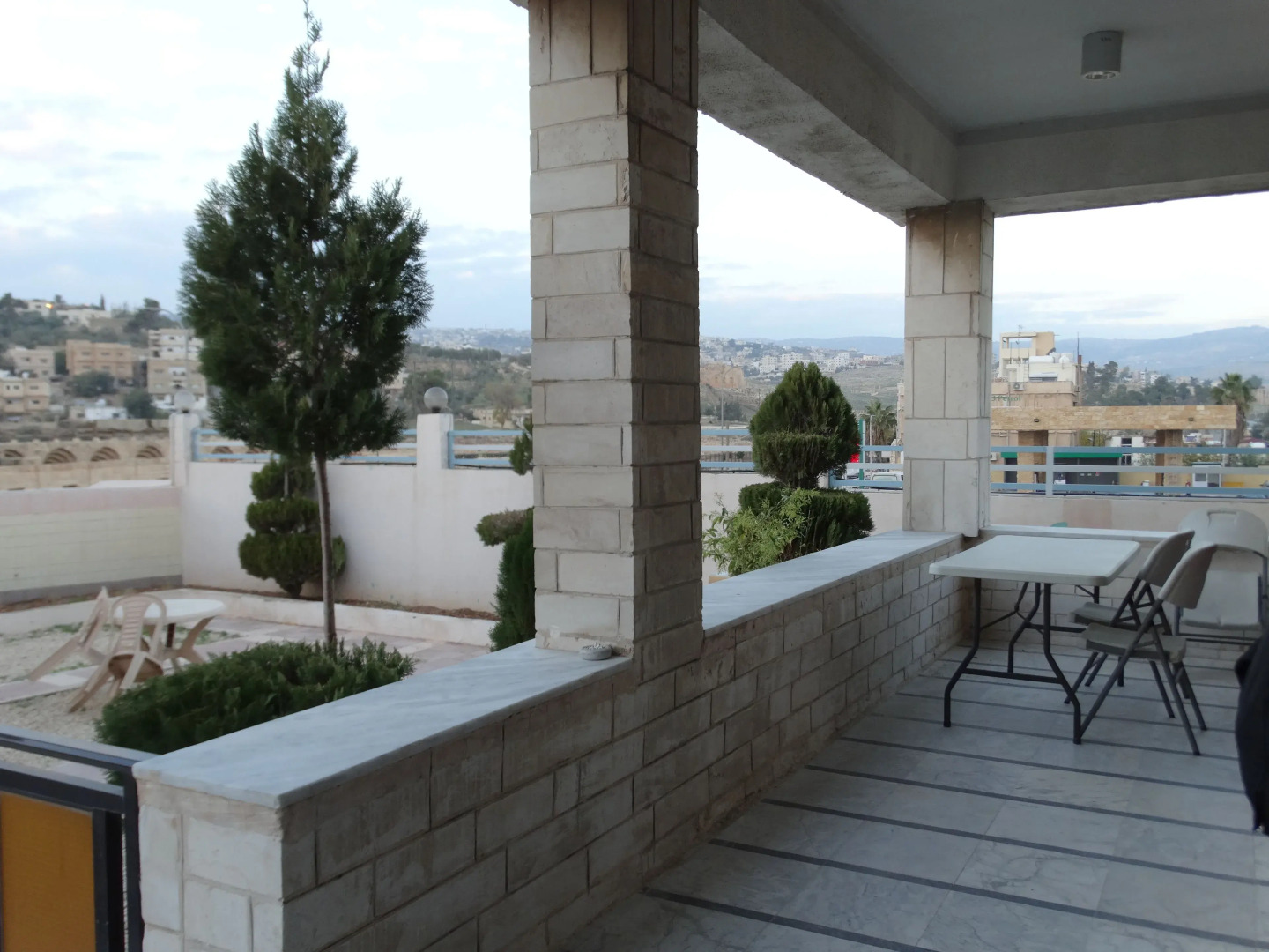 Hadrian's Gate Hotel