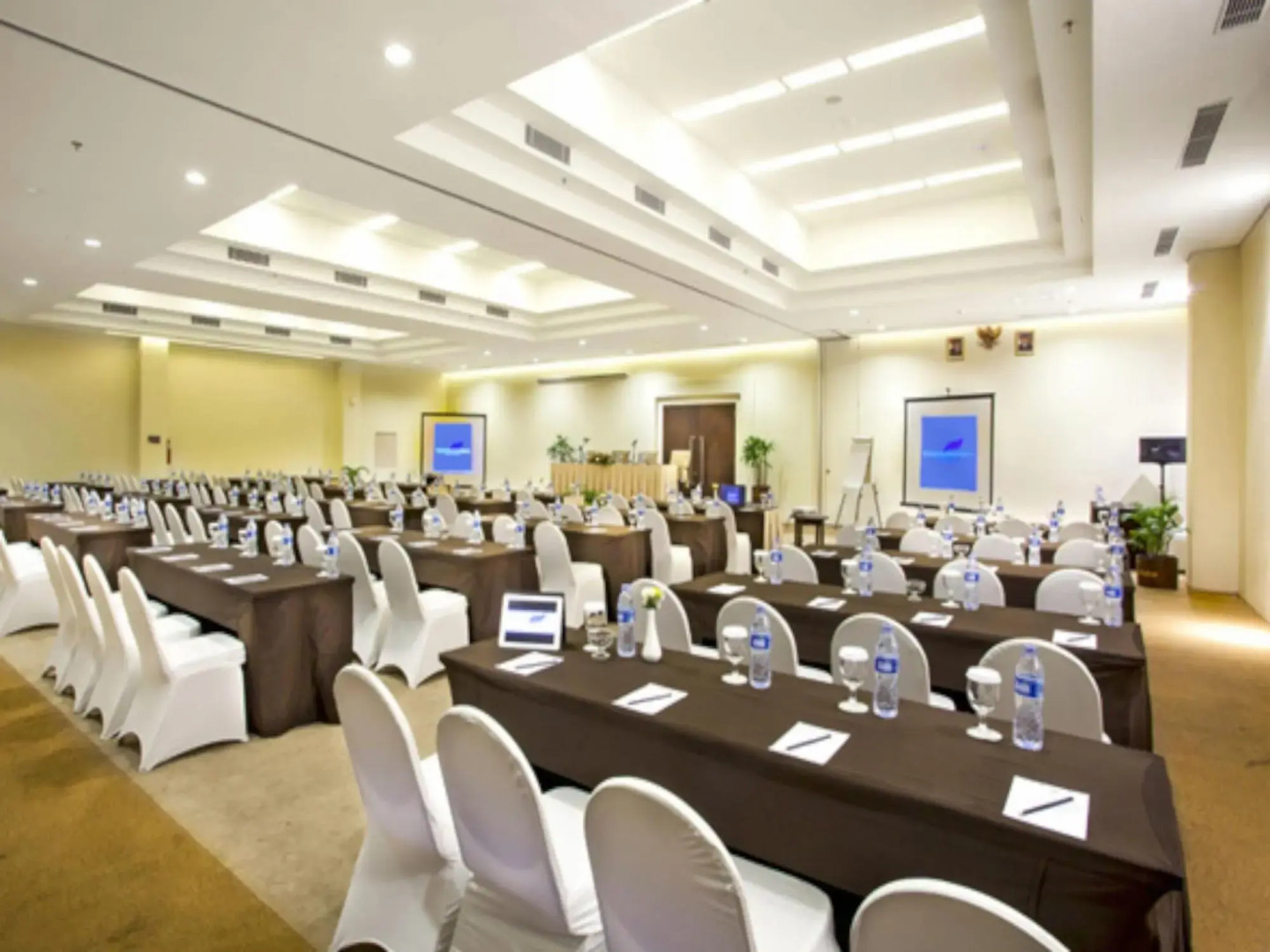 Padjadjaran Suites Resort & Convention