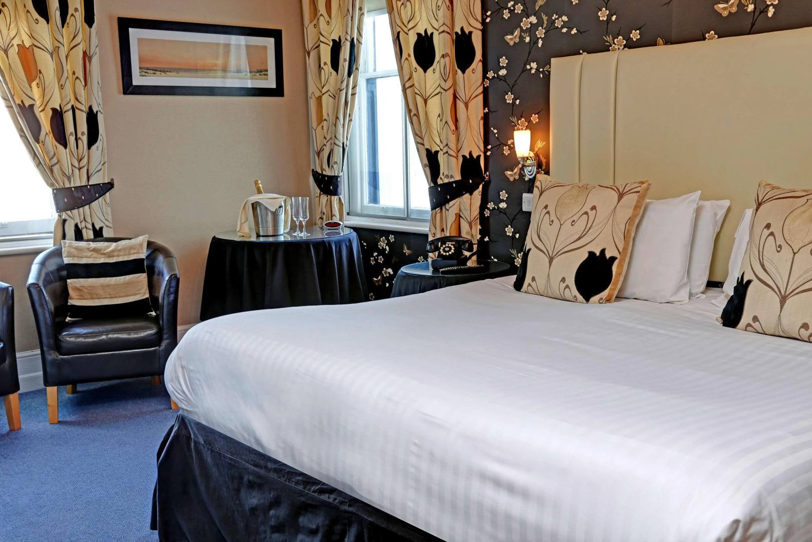 Отель New Holmwood