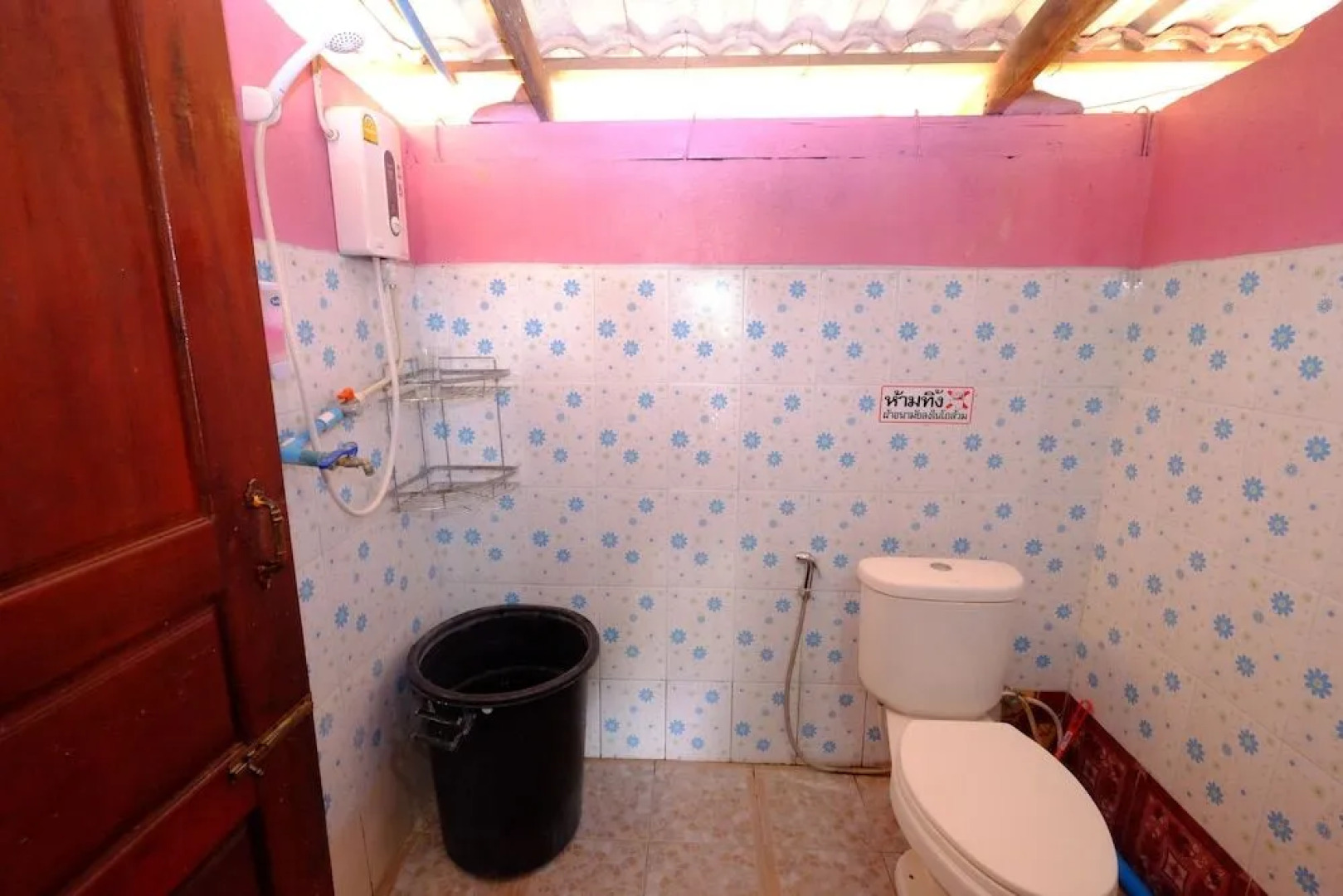 Baanpakrimklong Sukhamon Homestay & Resort