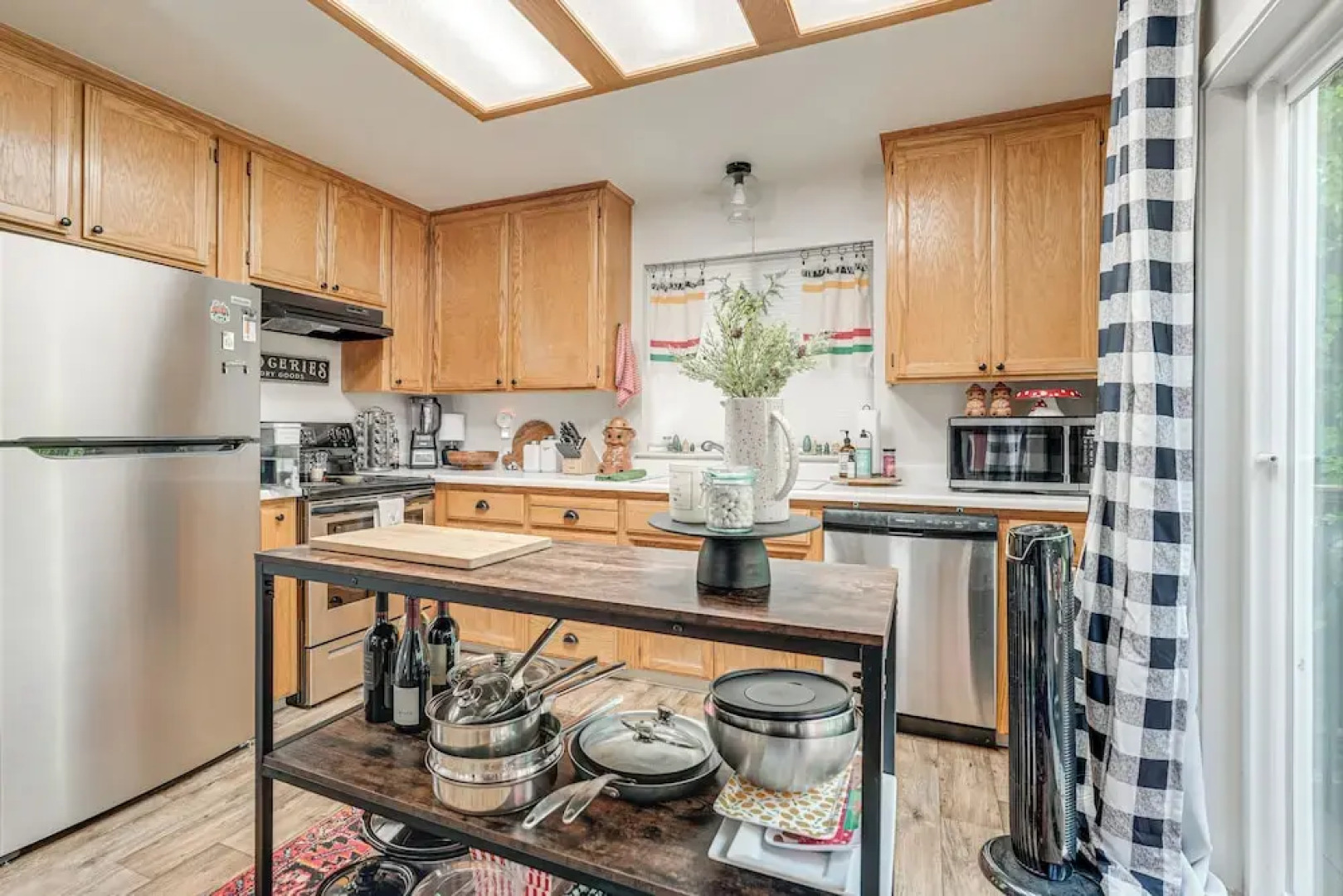 Hike, Swim & Golf: Home Near Dtwn Twain Harte