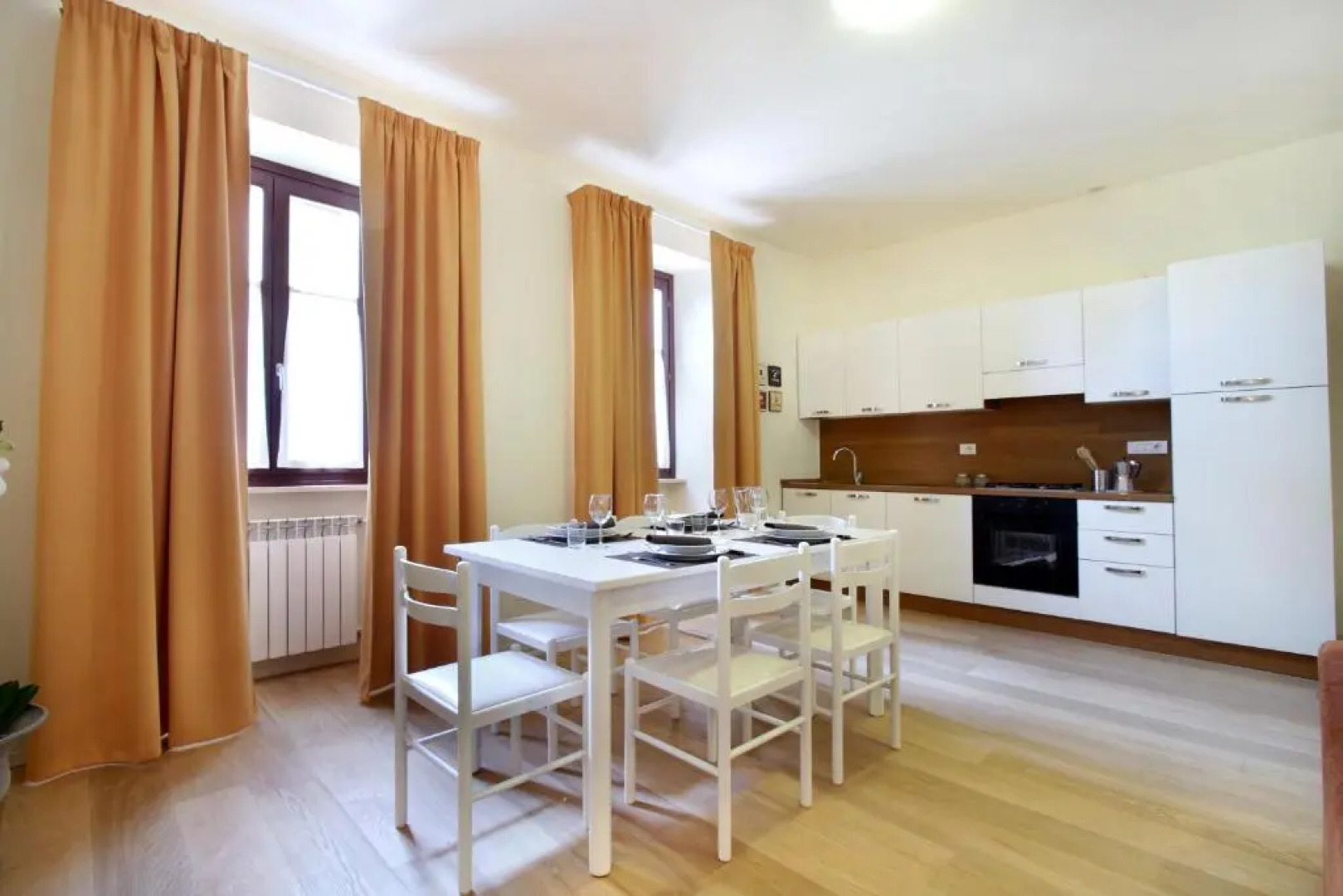 San Lorenzo Apartments