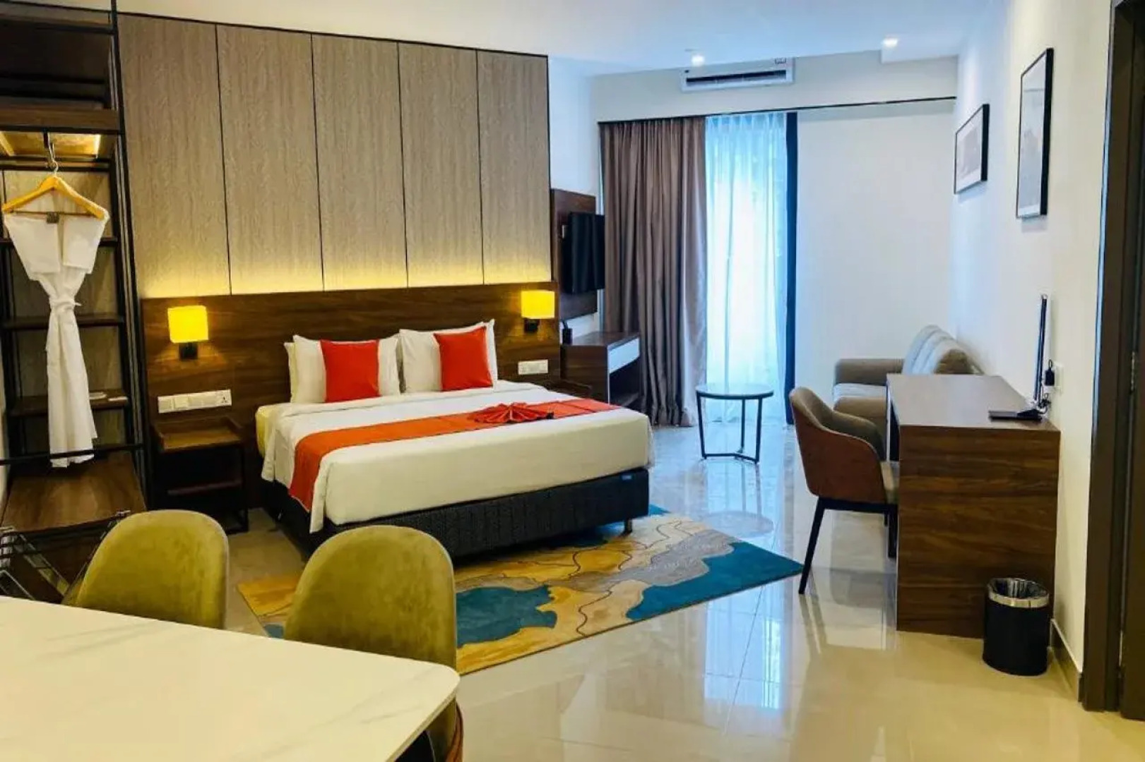 Wyndham Ion Majestic