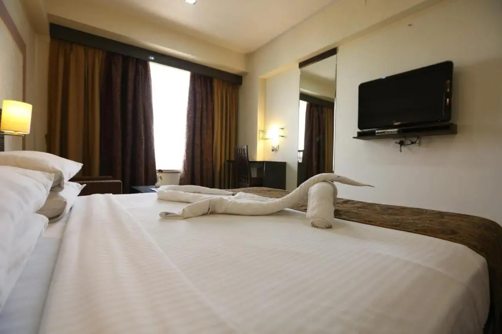 Silver Cloud Hotel & Banquets Ahmedabad