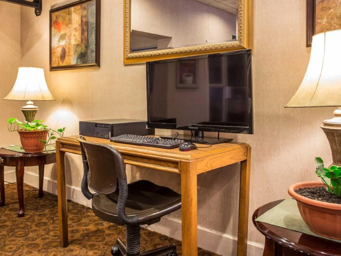 Ramada Inn & Suites Lumberton