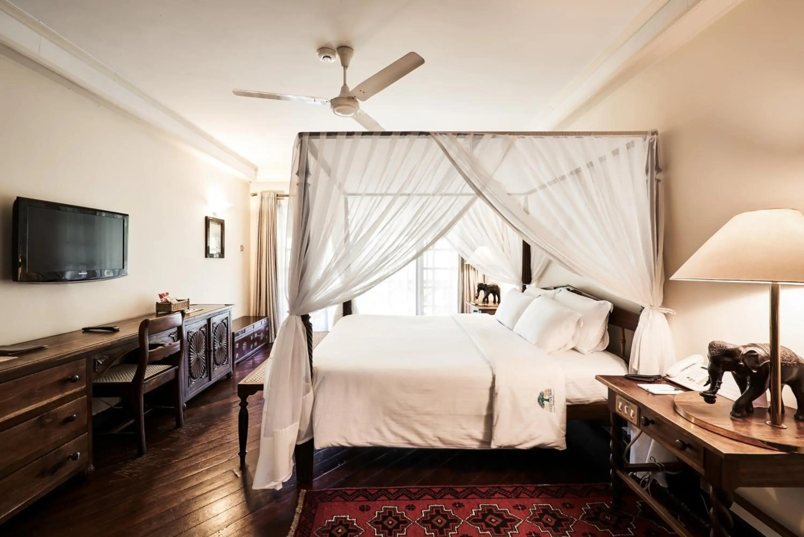 Safari Park Hotel And Casino