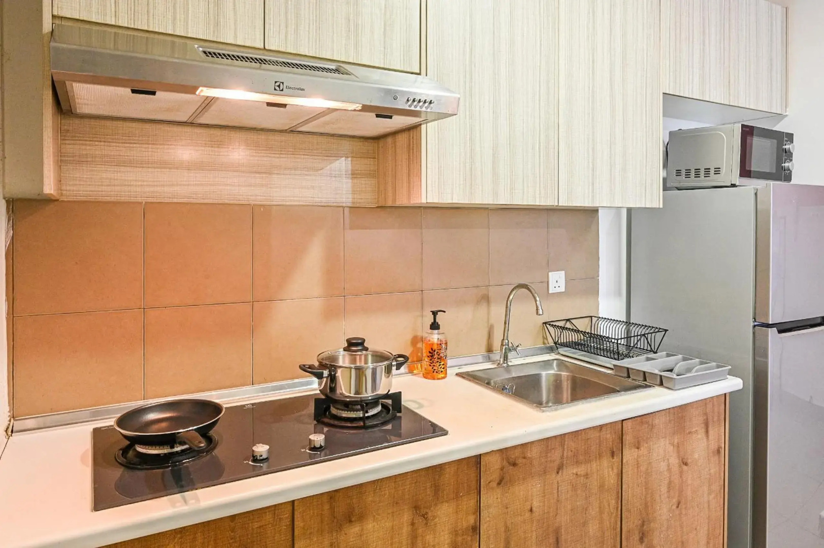 Up to 10PAX , Beside GEM IN MALL, Cyber@KLIA@Putra