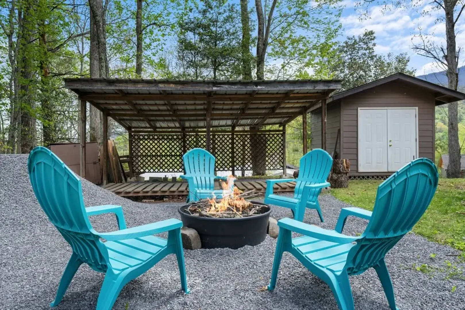 Cosby Mountain Lodge 4 Bedroom Home