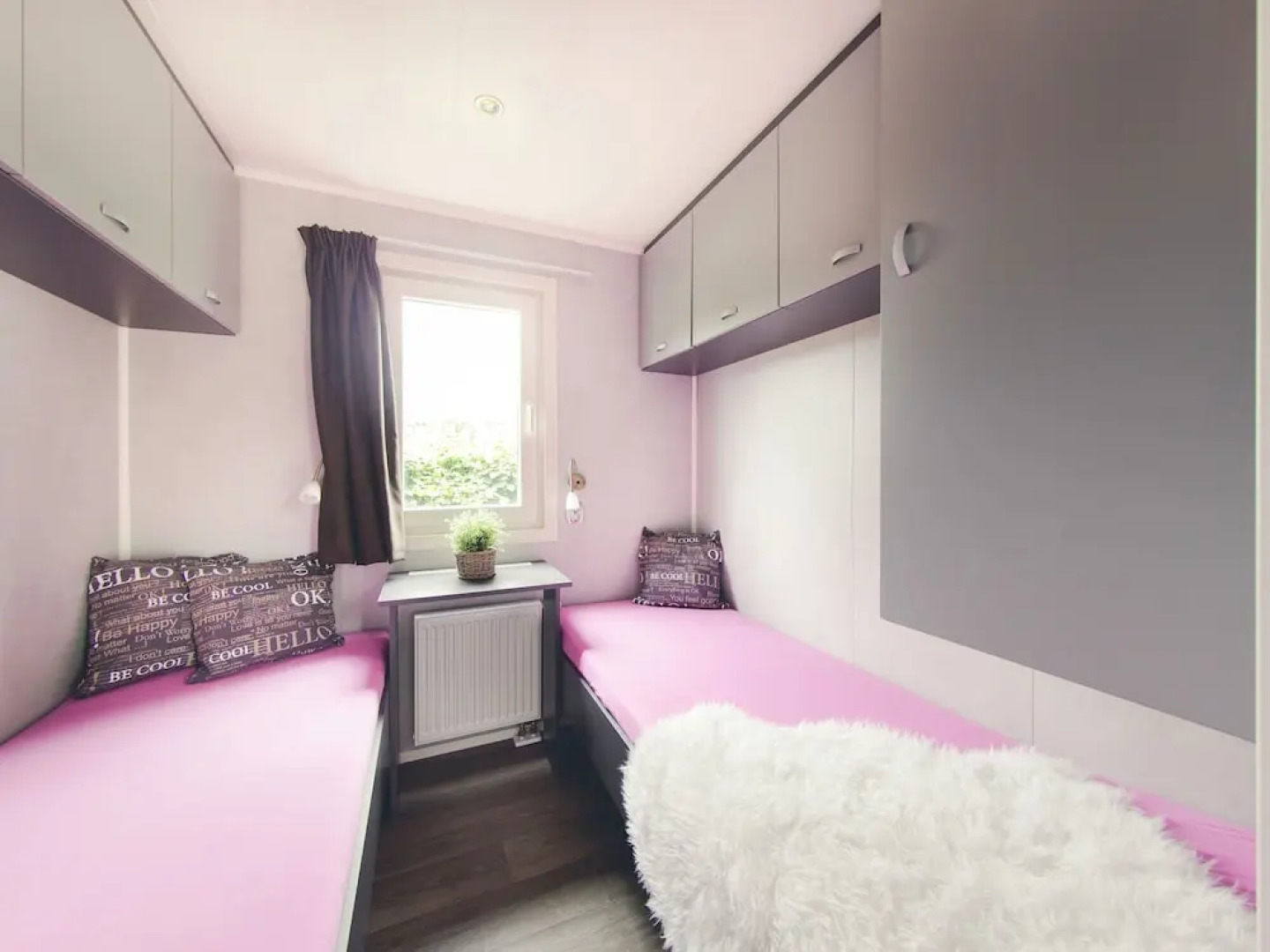 Beautiful Chalet Located on a Pond