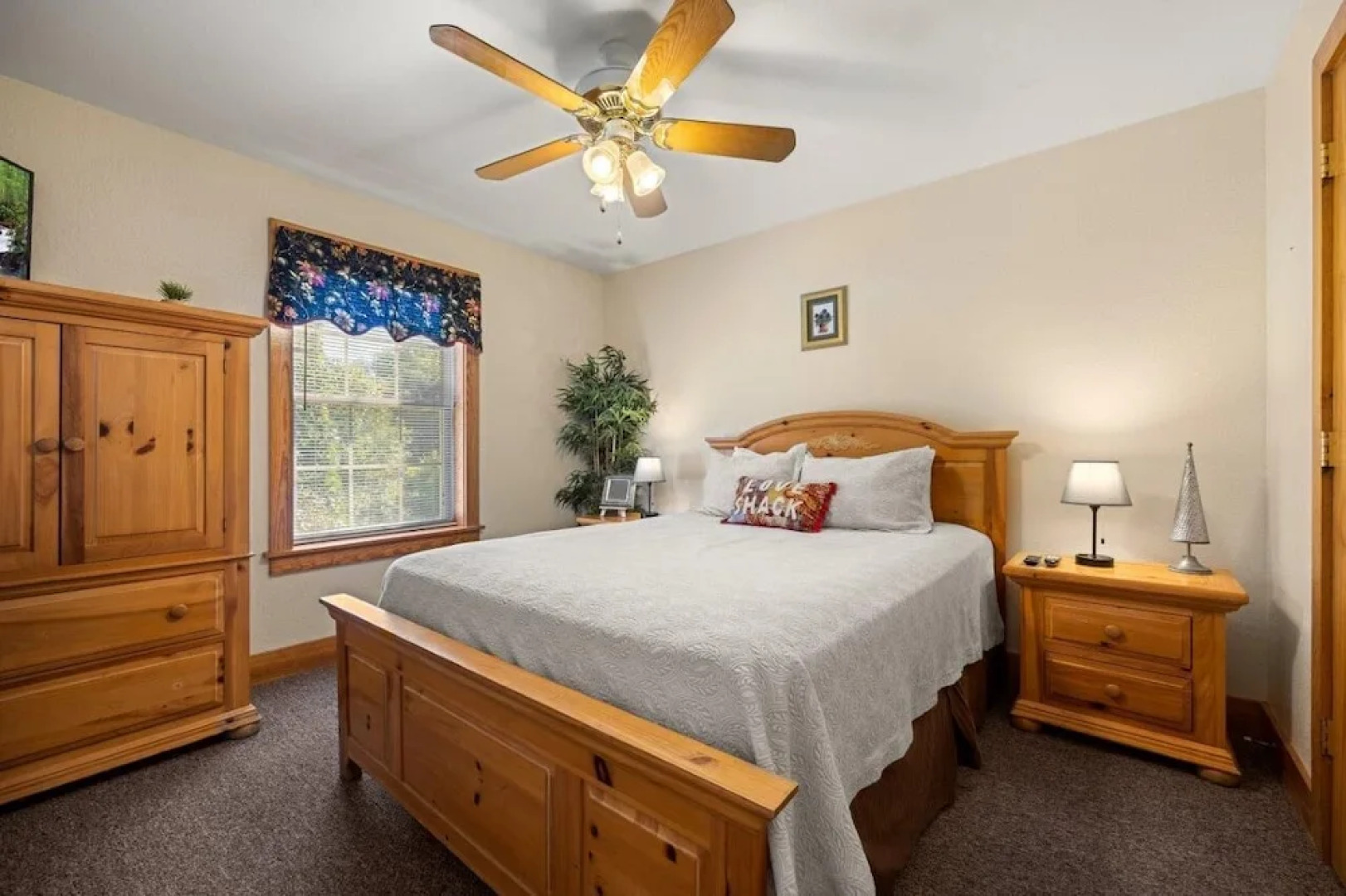 Poplar Point Condo Unit 12E - Three Bedroom Condo