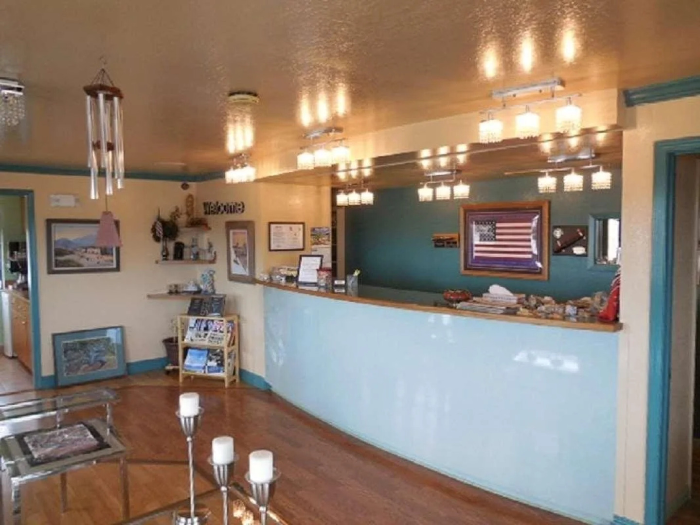 Hawthorne's Best Inn