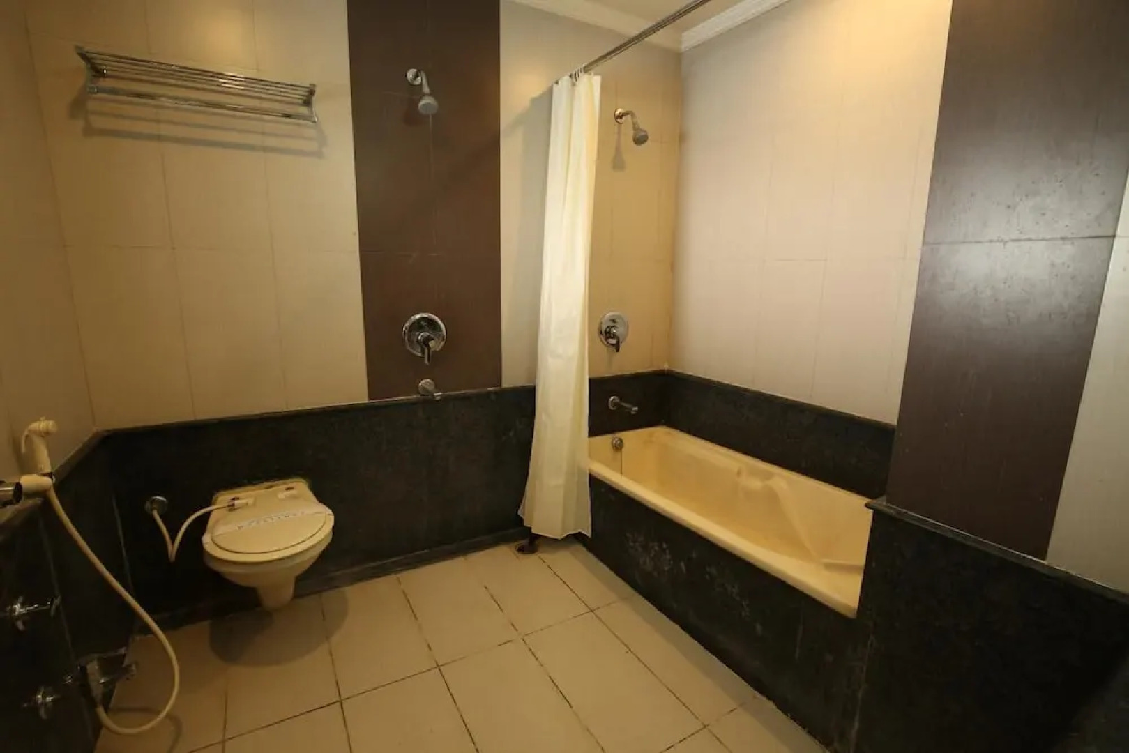 Hotel Kohinoor Square