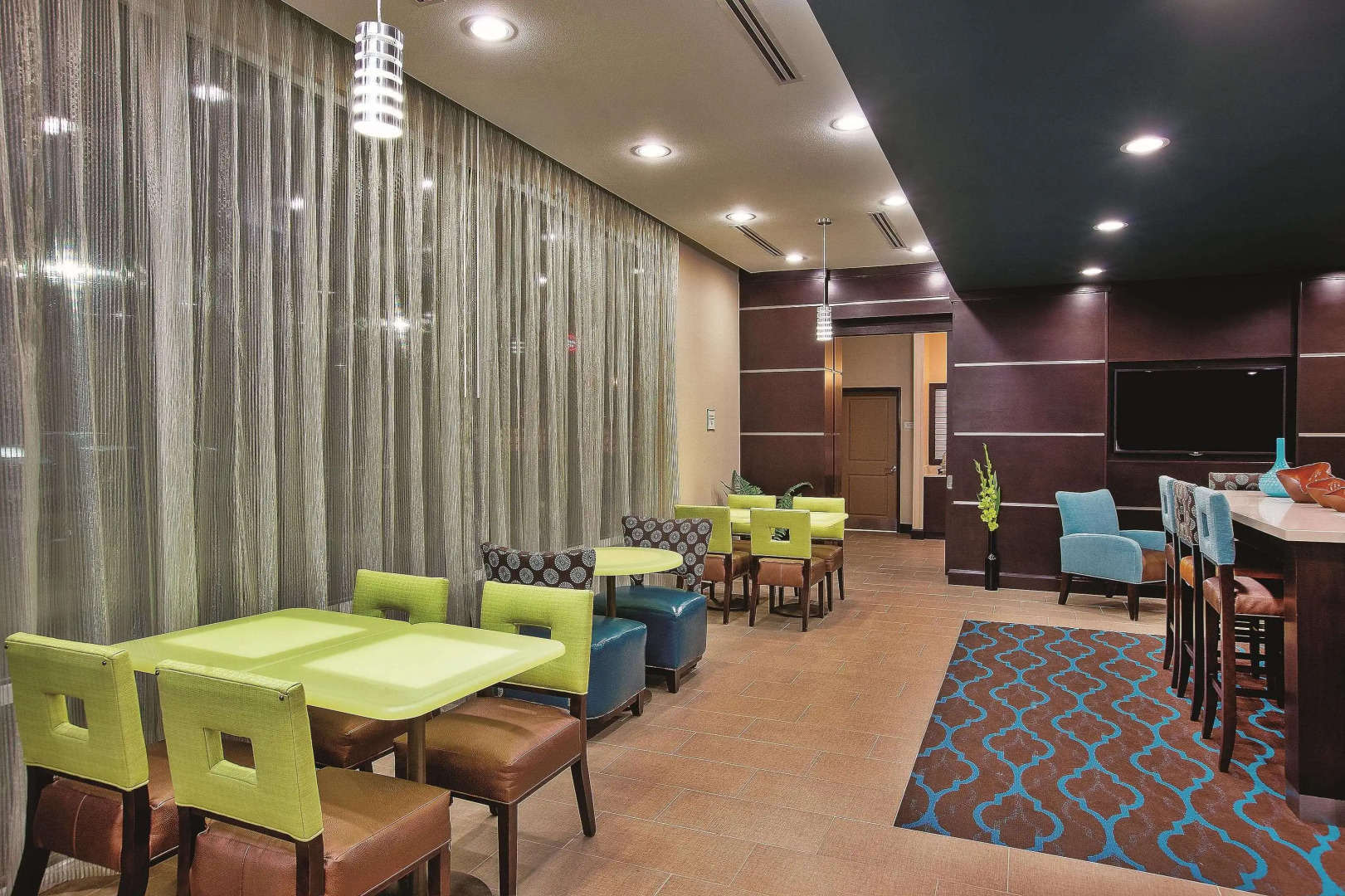 La Quinta Inn & Suites by Wyndham Cotulla