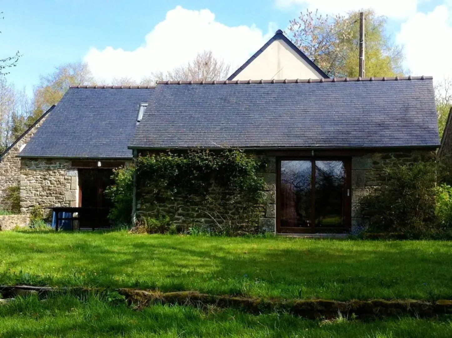 House With 2 Bedrooms in Berrien, With Furnished Garden - 40 km From t