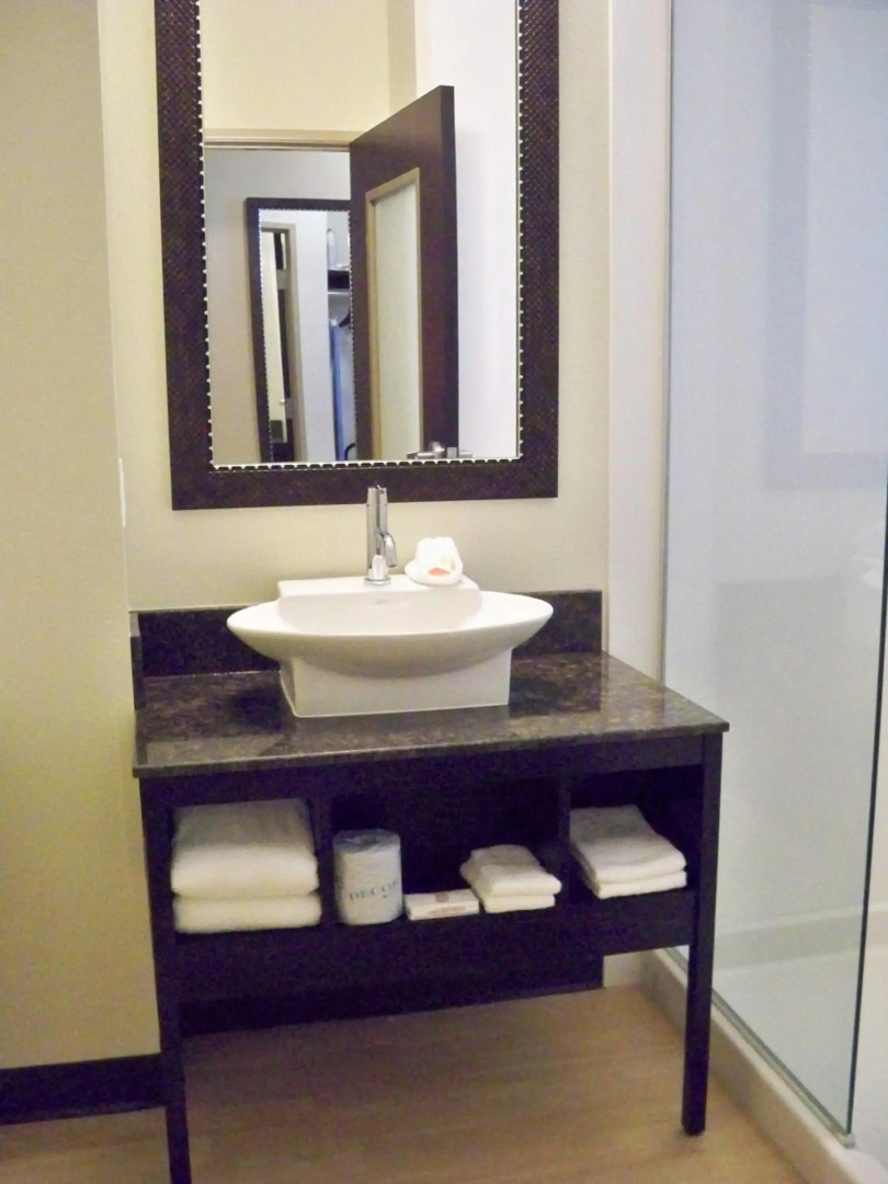 Red Roof Inn & Suites Beaumont