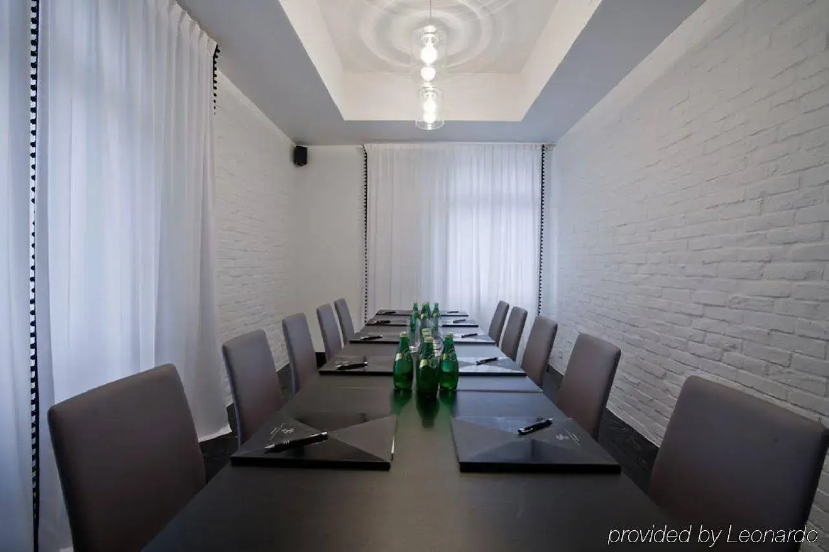 Platinum Residence Boutique Hotel