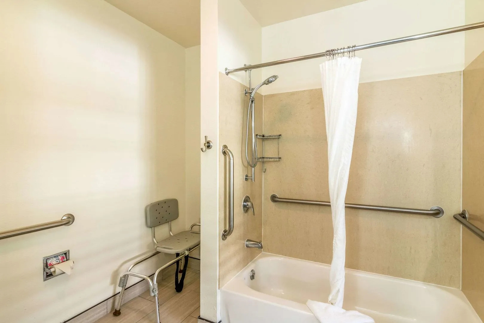 Inn at 50 at Long Beach Convention Center