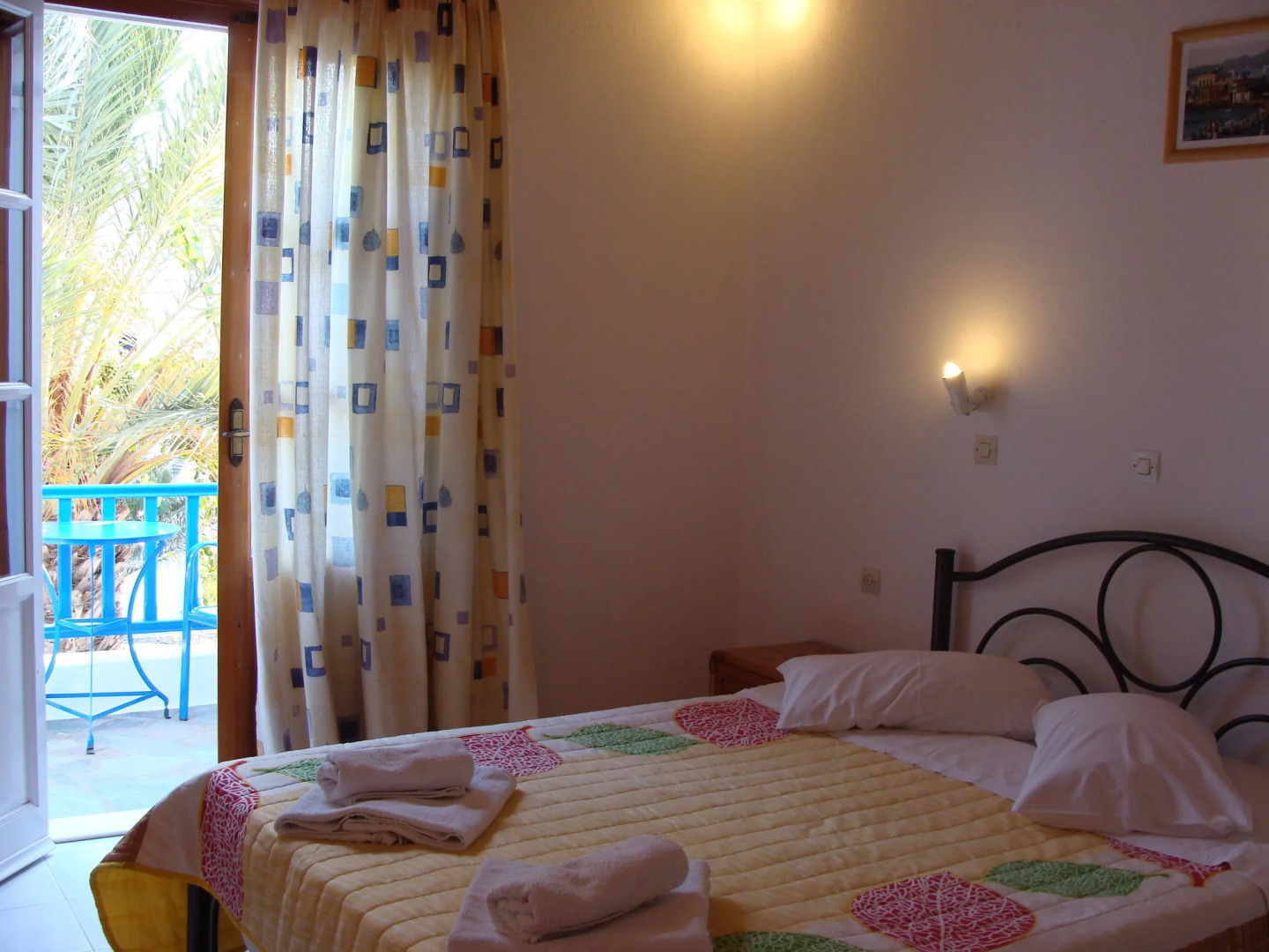 Anemos Studios & Apartments