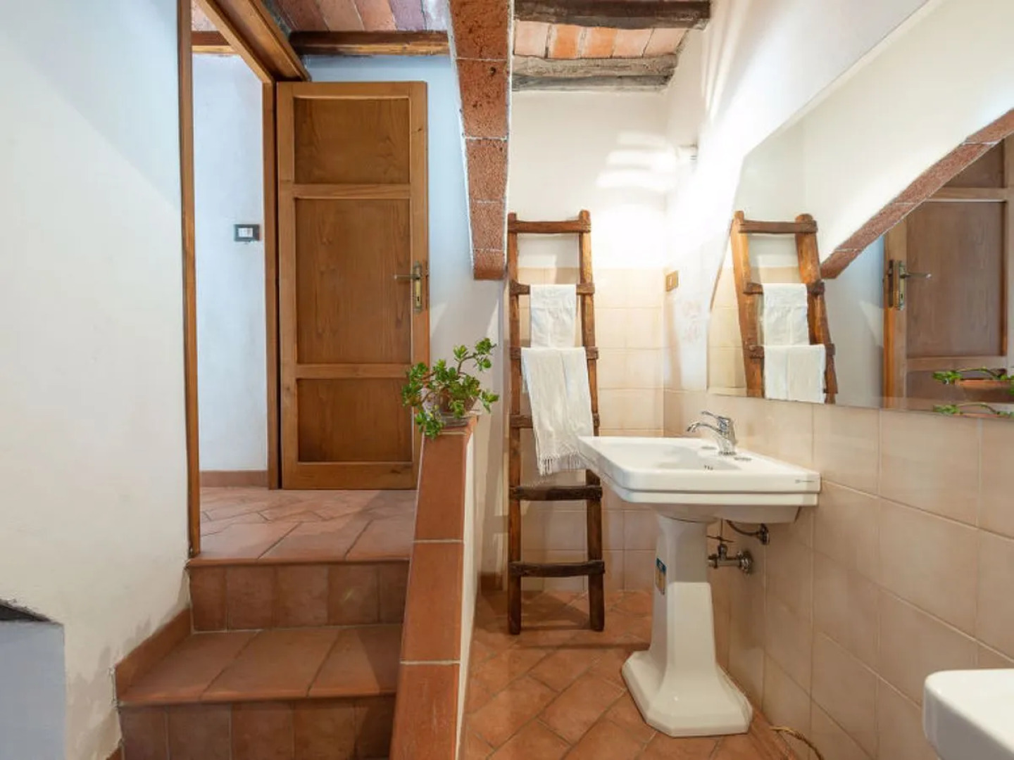 House Spica Boccheggiano