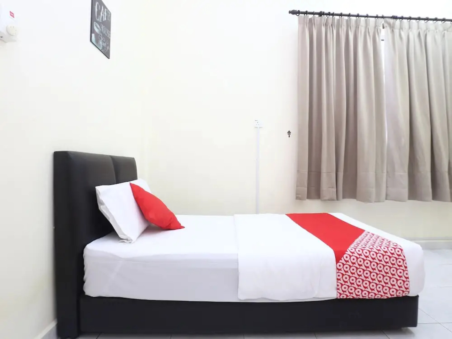 Hotel Pelangi Marang by OYO Rooms