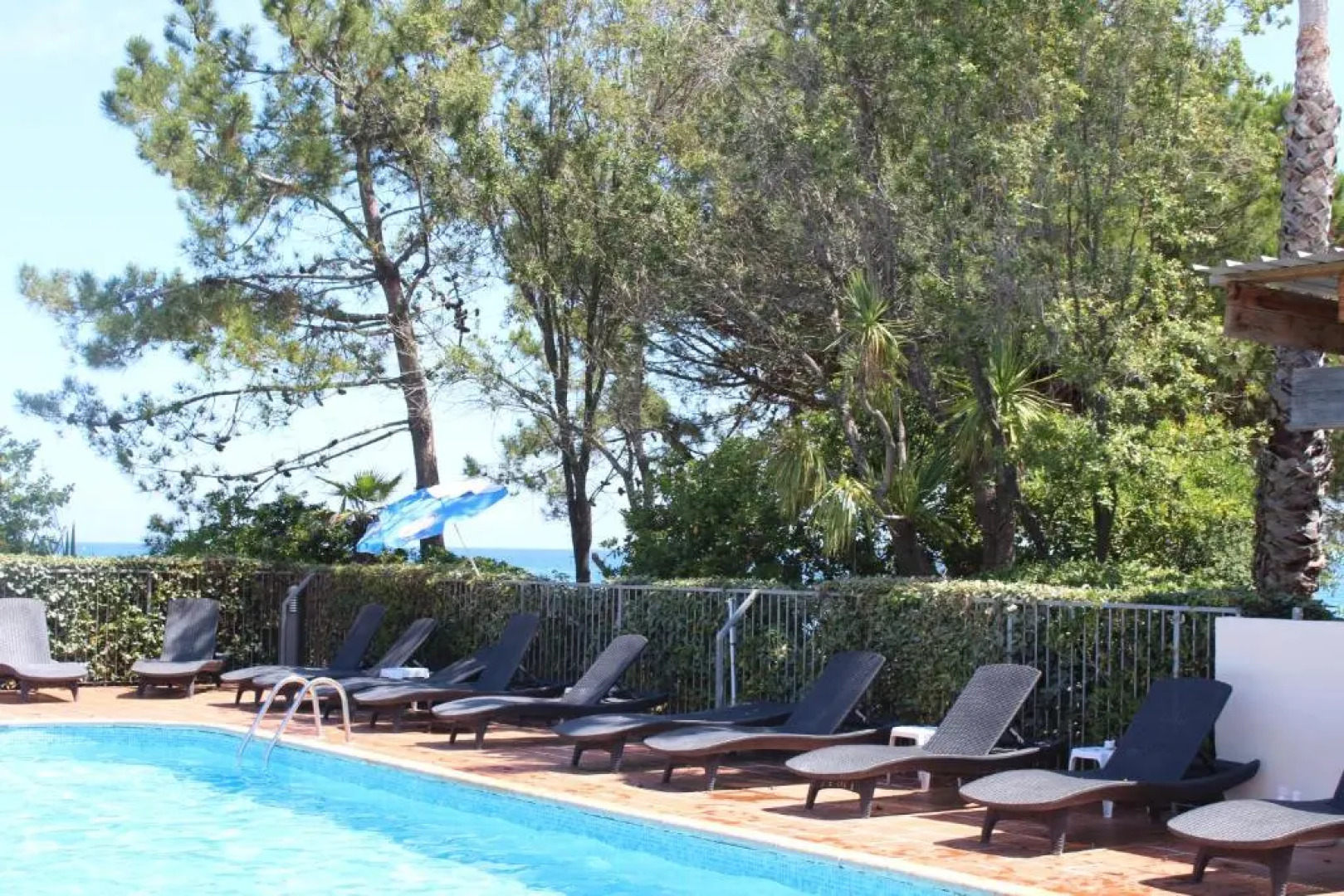 Villa au bord de mer, avec vue mer et accès plage