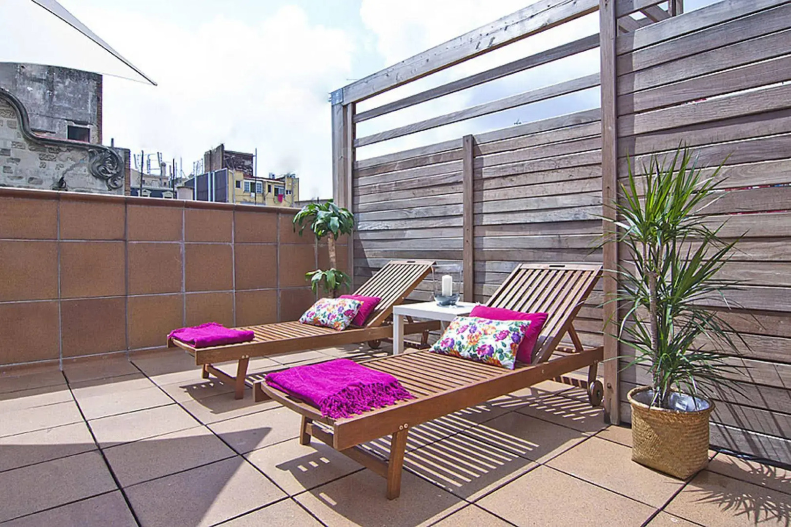 MSB Gracia Pool Terrace Center