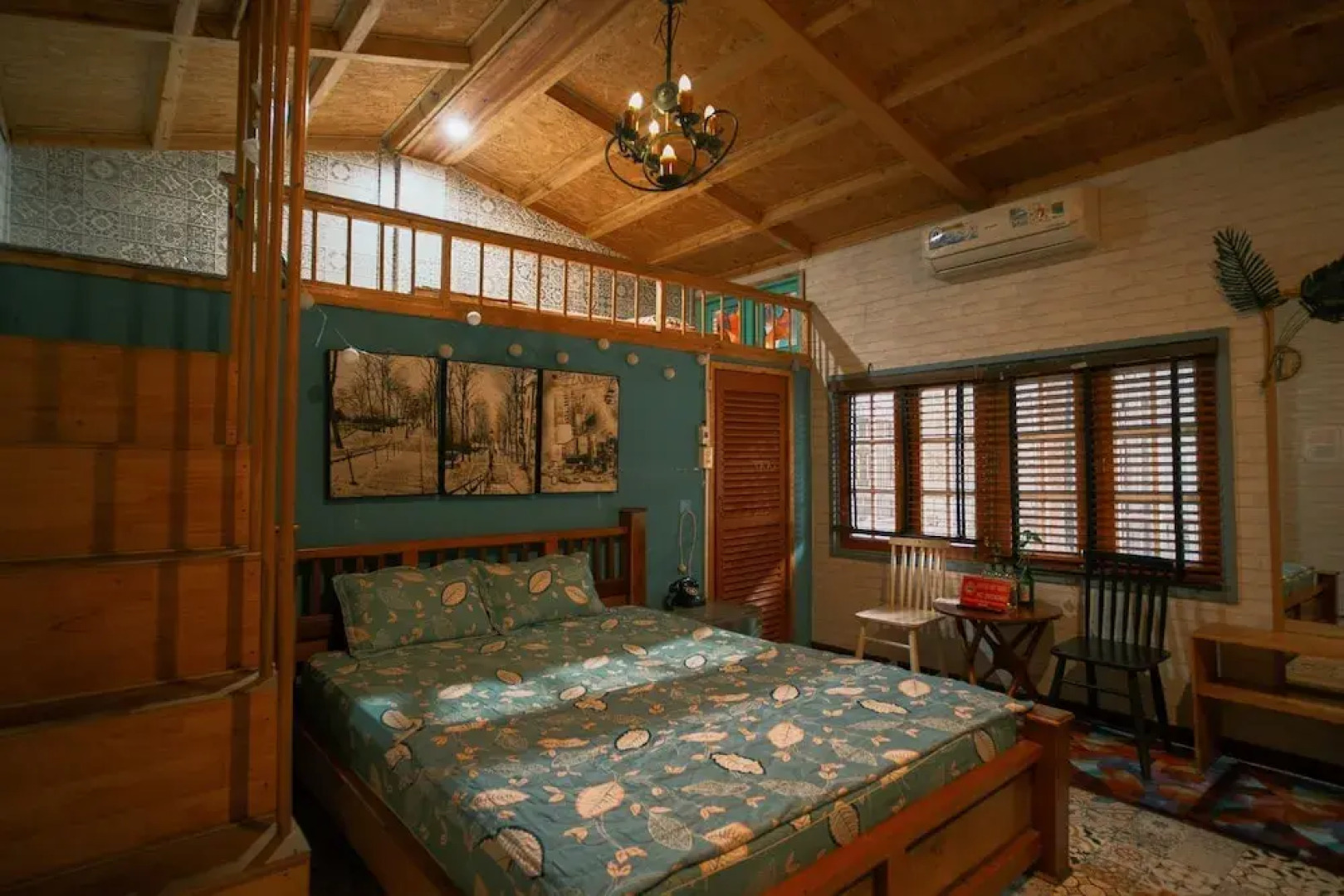 1984 Hotel Kien Giang