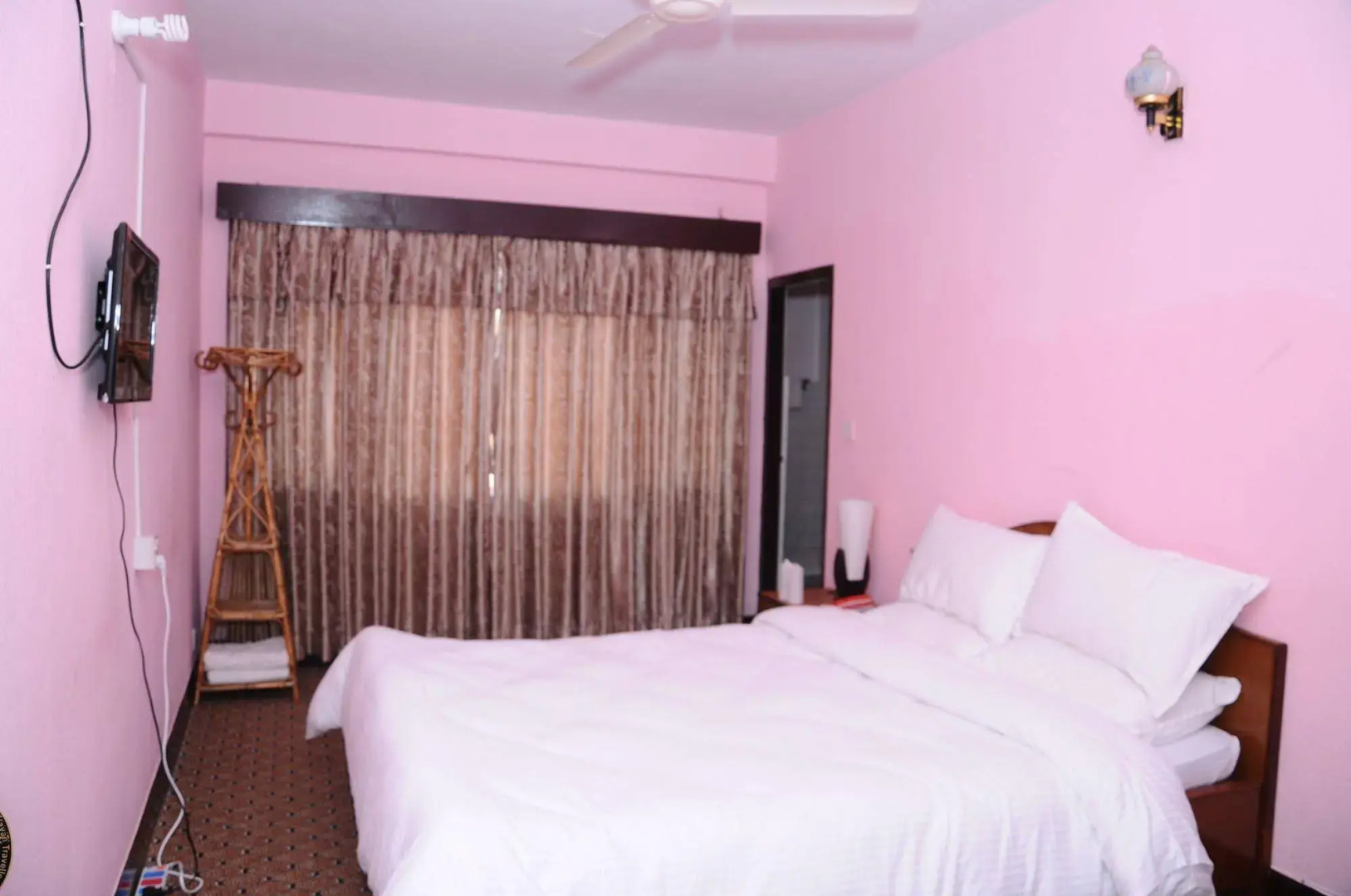 Hotel Himalayan Travellers Inn