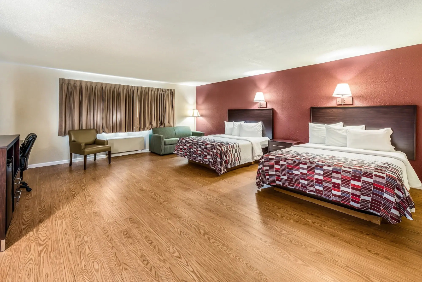 Red Roof Inn & Suites Wapakoneta