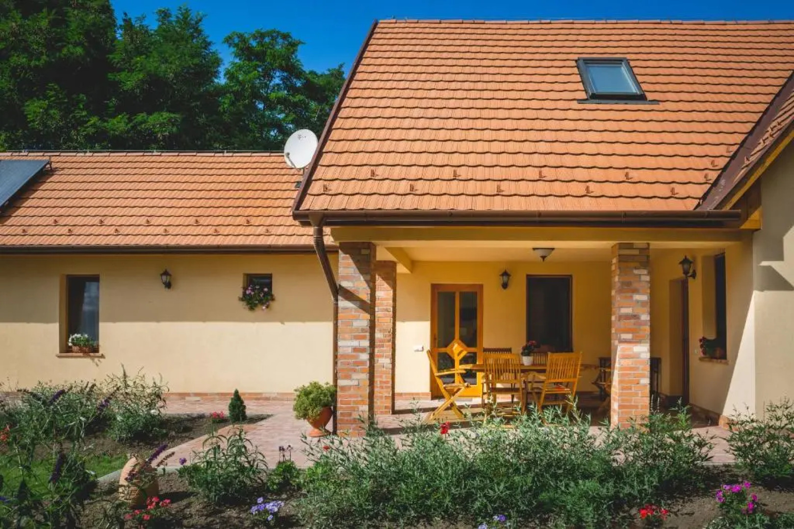 Mézes Vendégház és Apiterápiás központ