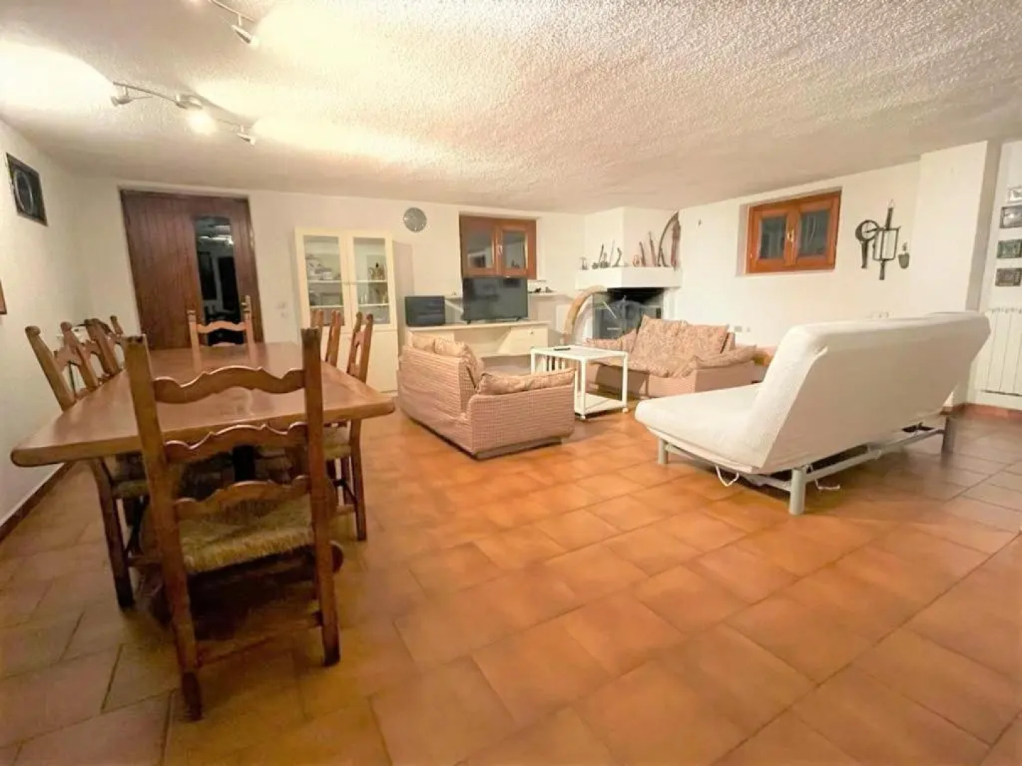 Taverna tranquillissima indipendente con palestra