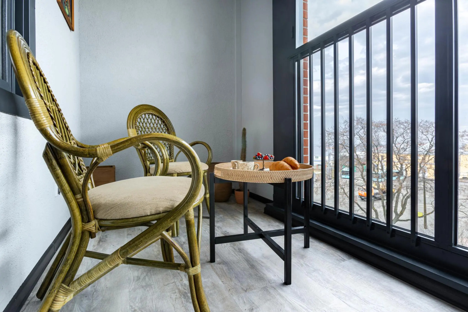 Апартаменты на аллее Тулонская