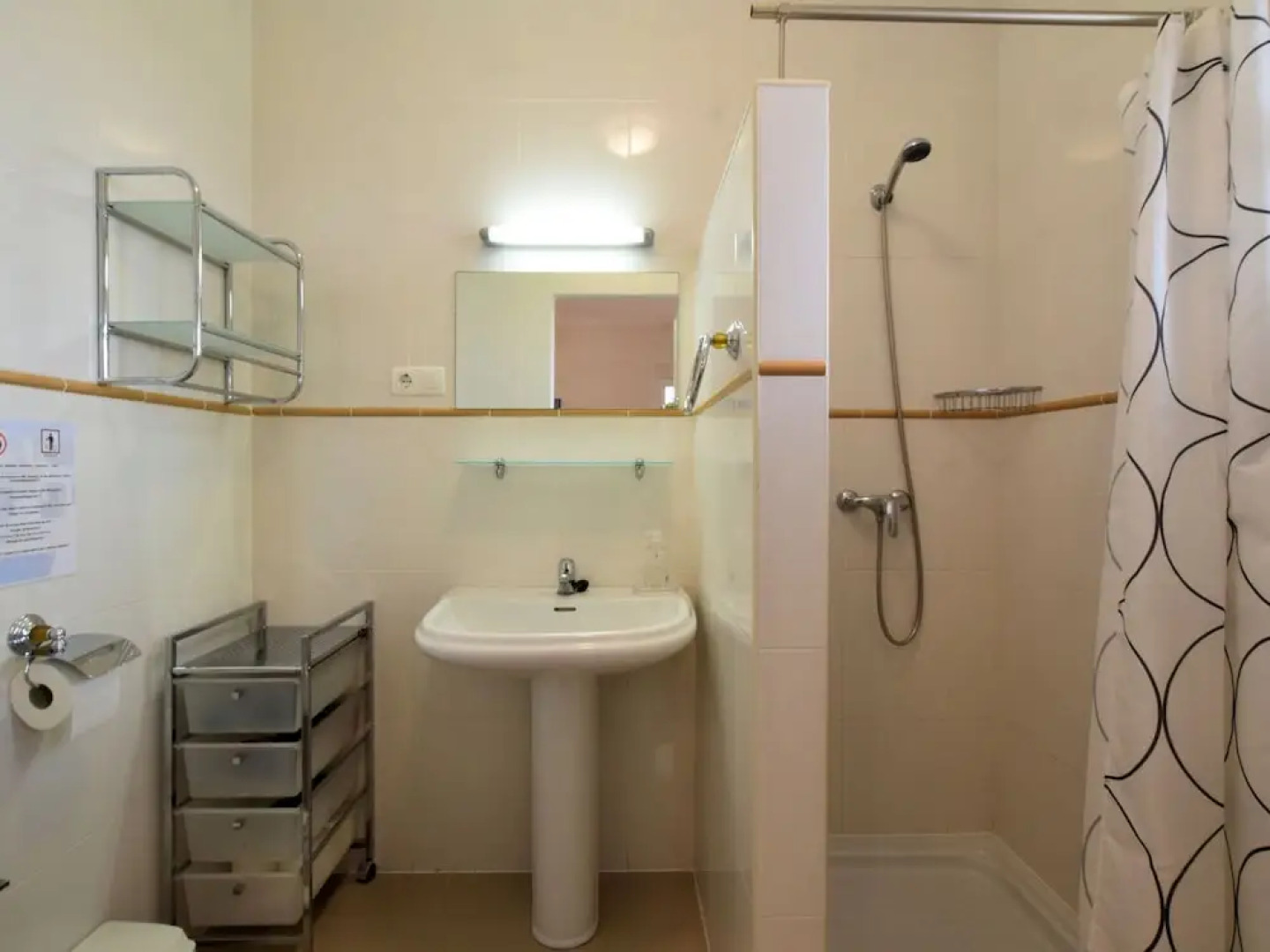 Luxurious Villa in Arenas with Swimming Pool