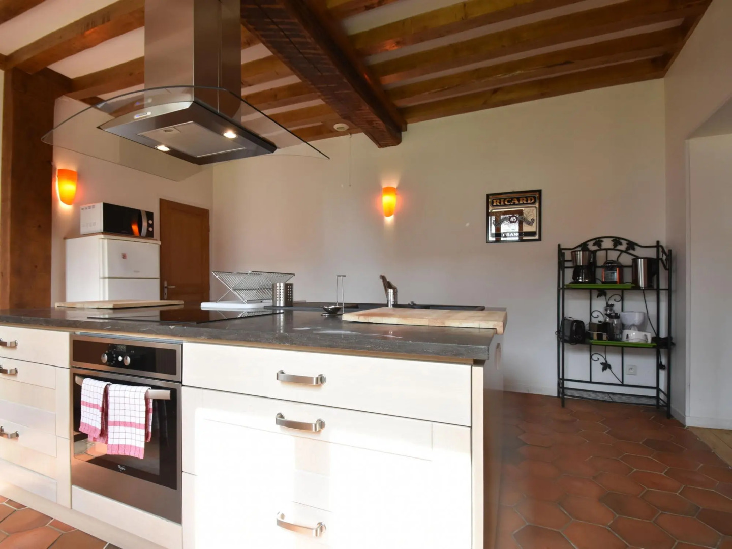 Tasteful Holiday Home in Sormery With Swimming Pool