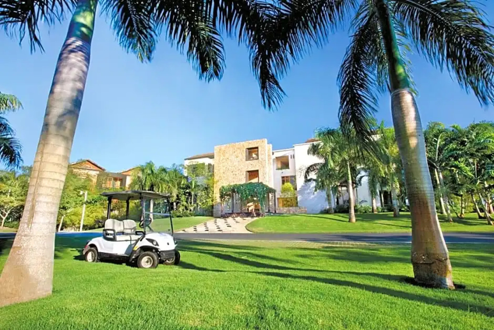 Los Altos Residences