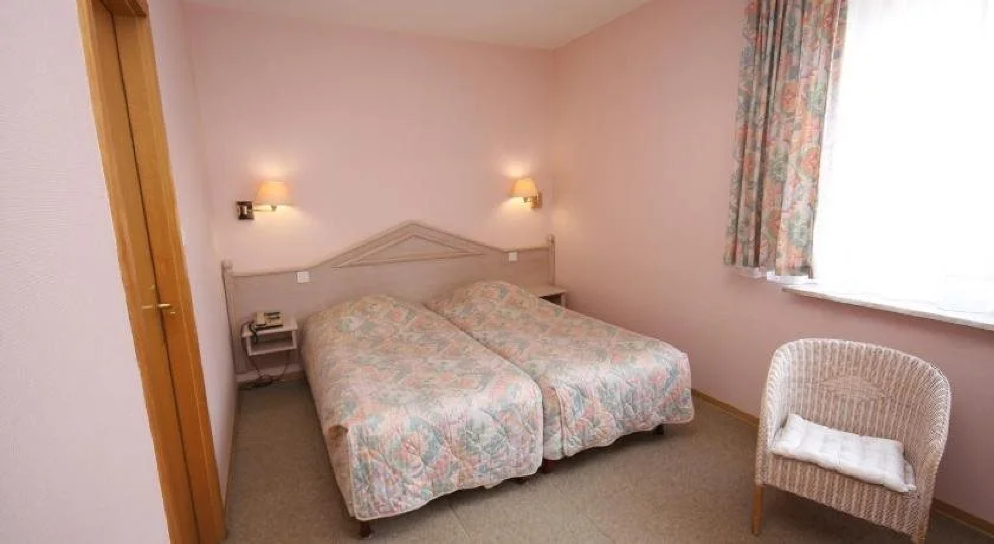 Hôtel Restaurant À LEtoile