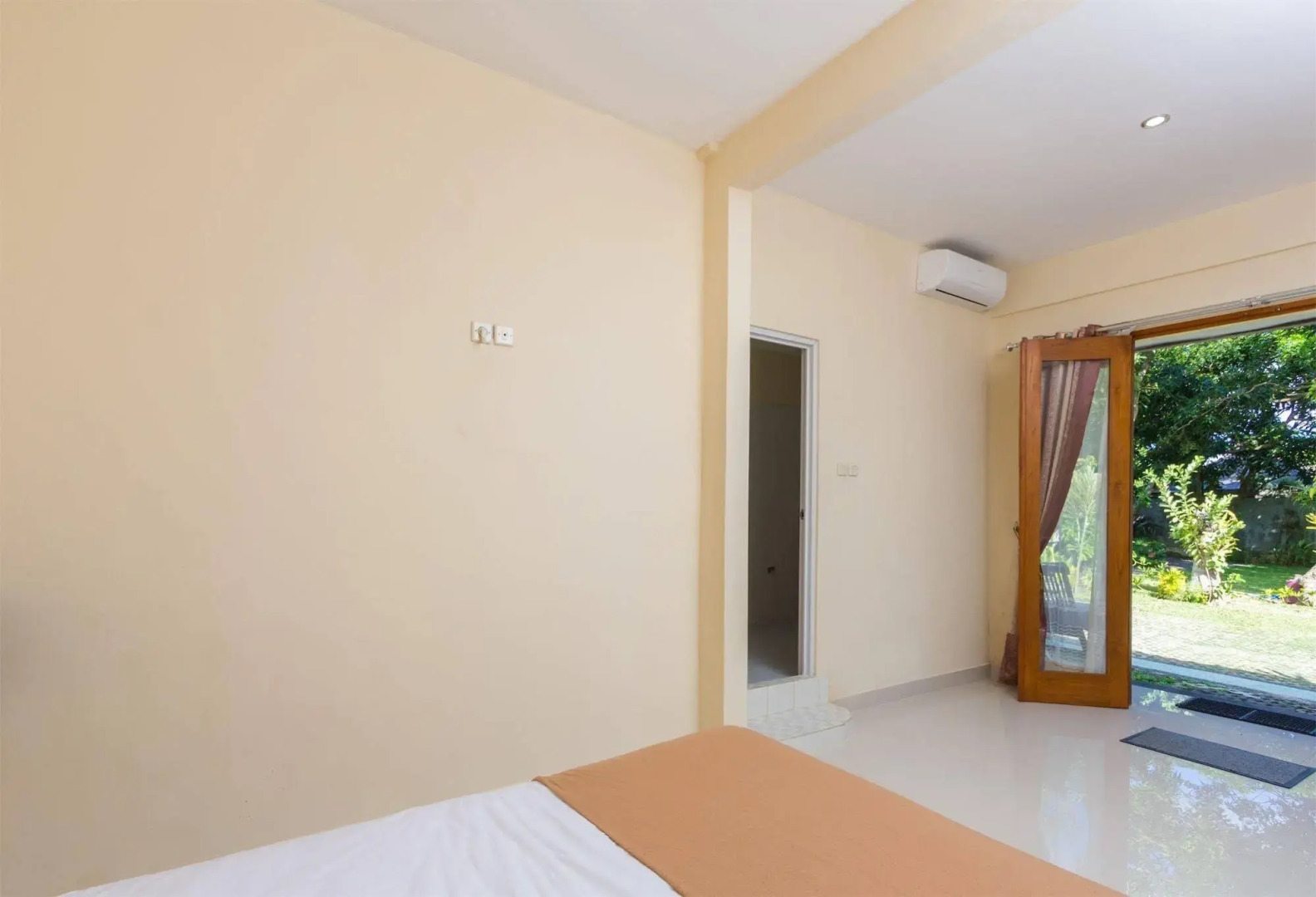 RedDoorz @ Kampial Ungasan