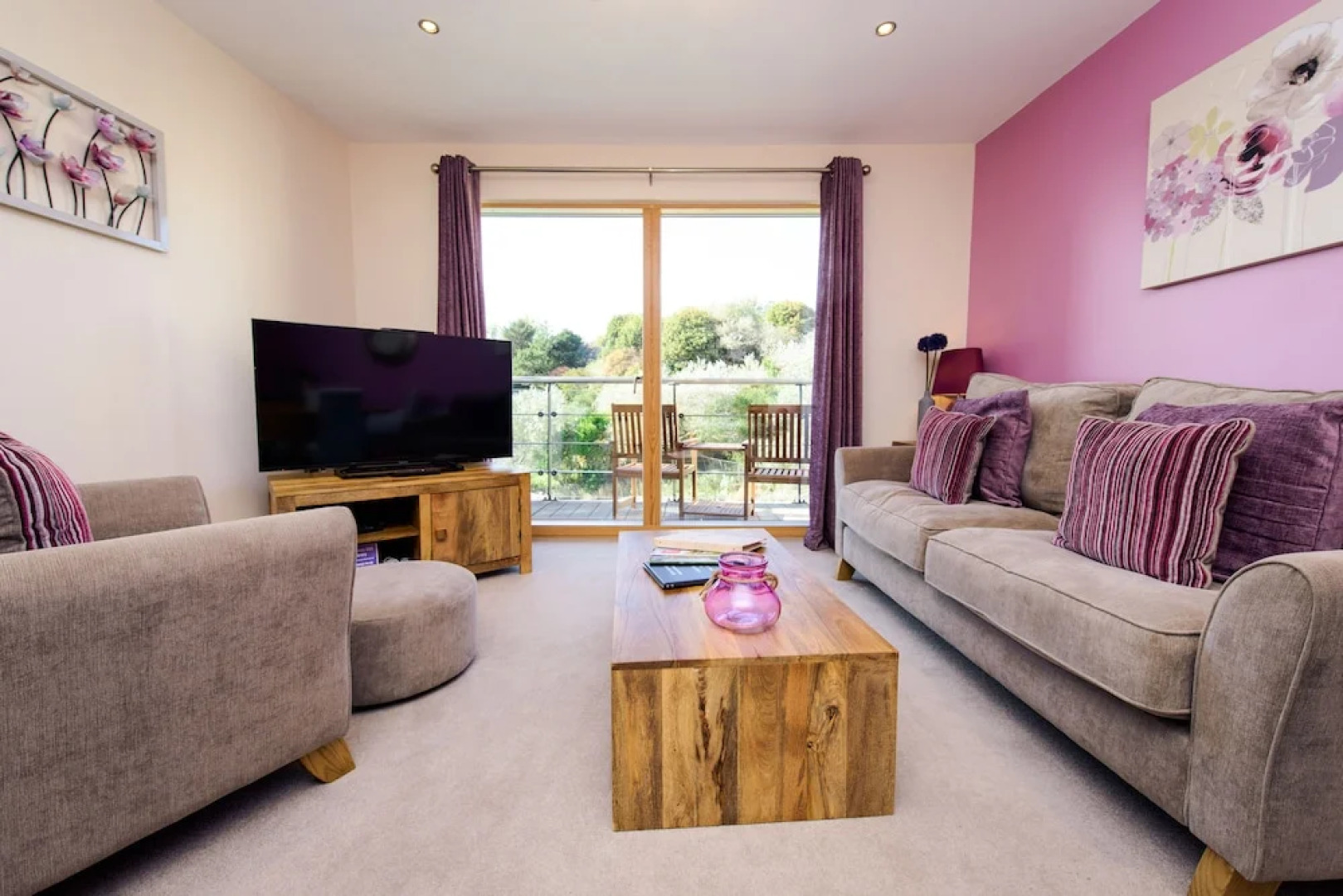 The Sands - Sea Front Apartments