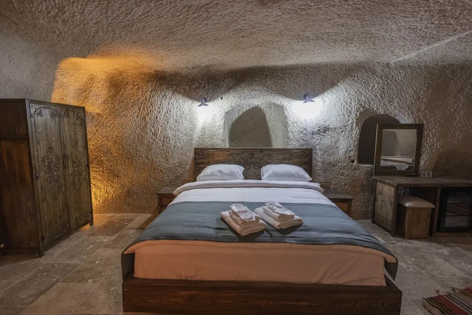 Kayaharman Cave Suites