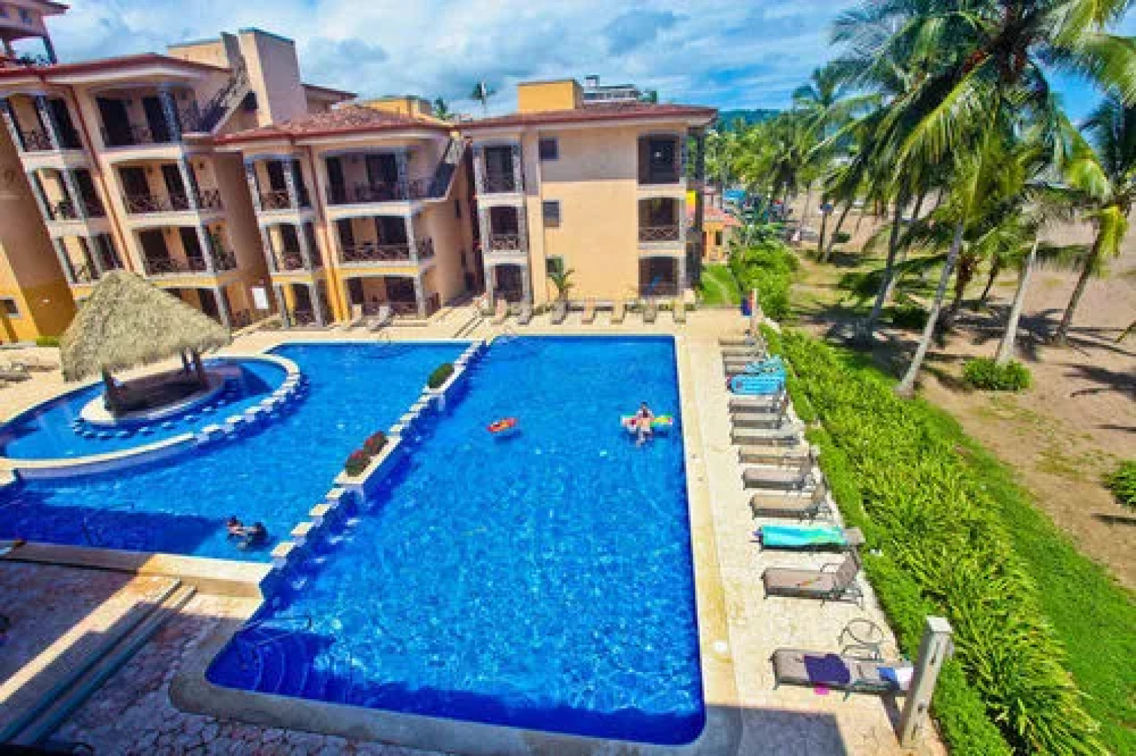 5th Flr Ocean View Penthouse with 2 Level Balcony