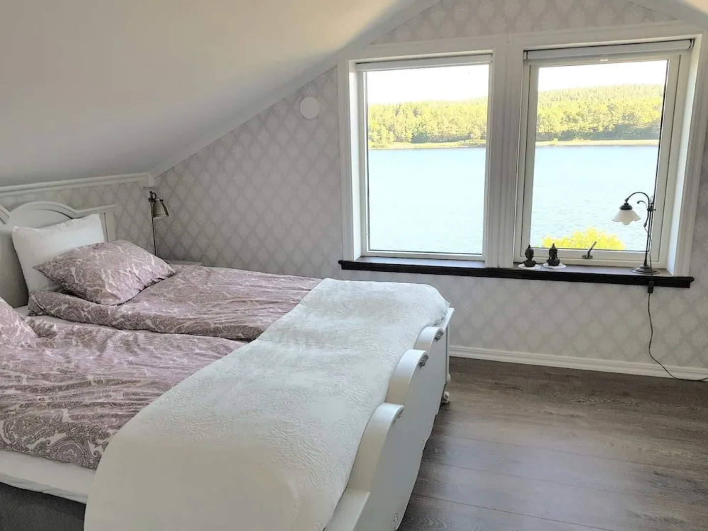 Ellas Bed & Breakfast