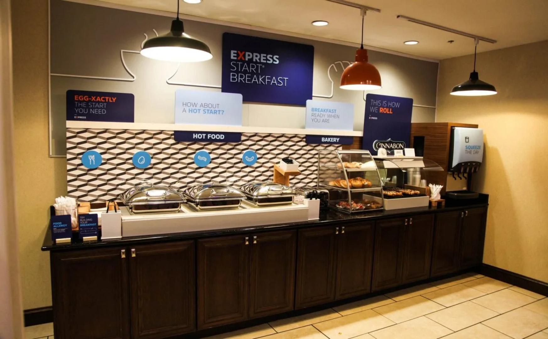 Holiday Inn Express & Suites Cumberland - La Vale by IHG